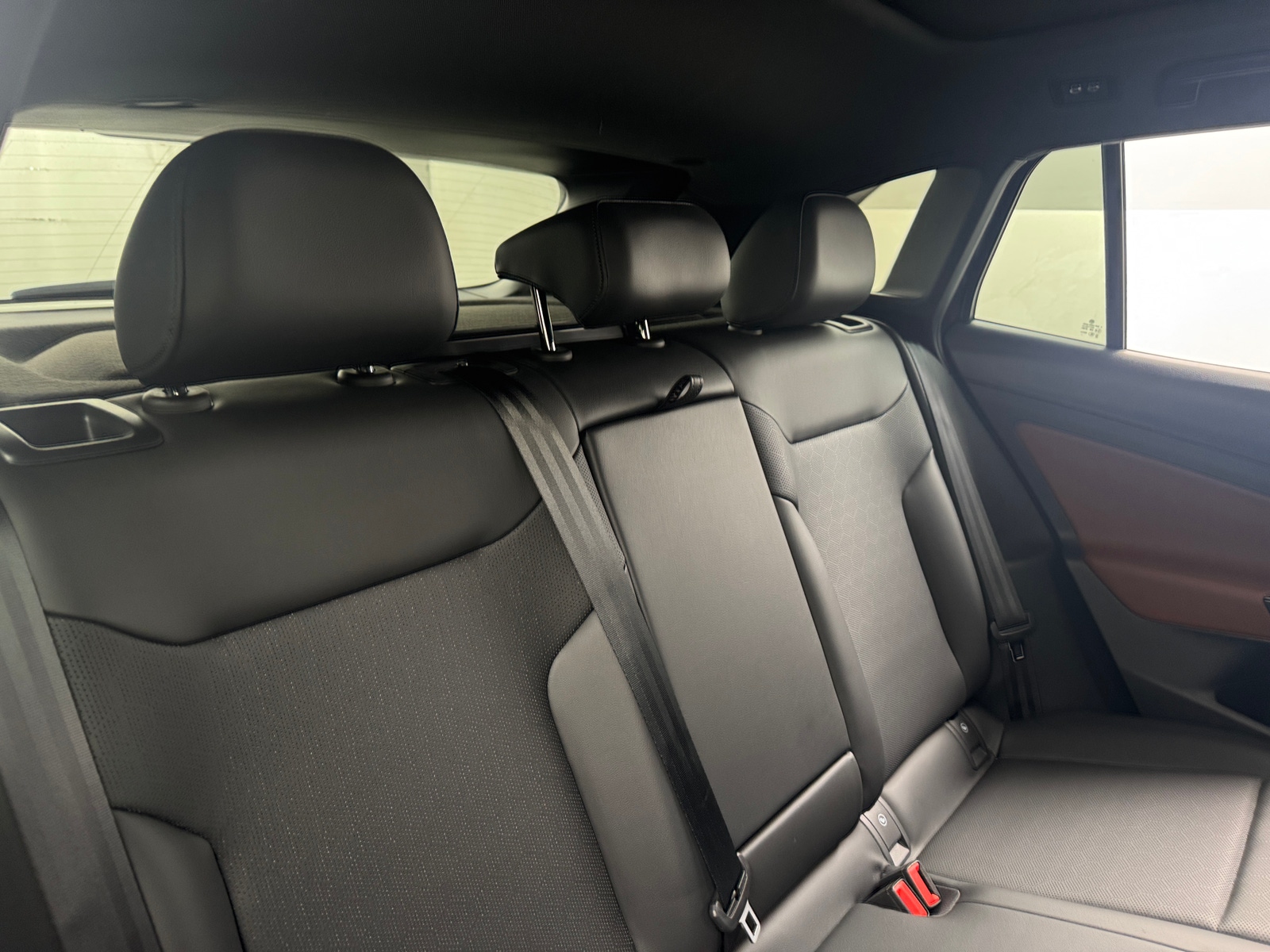 Thumbnail: 2021 Volkswagen ID.4 - 5