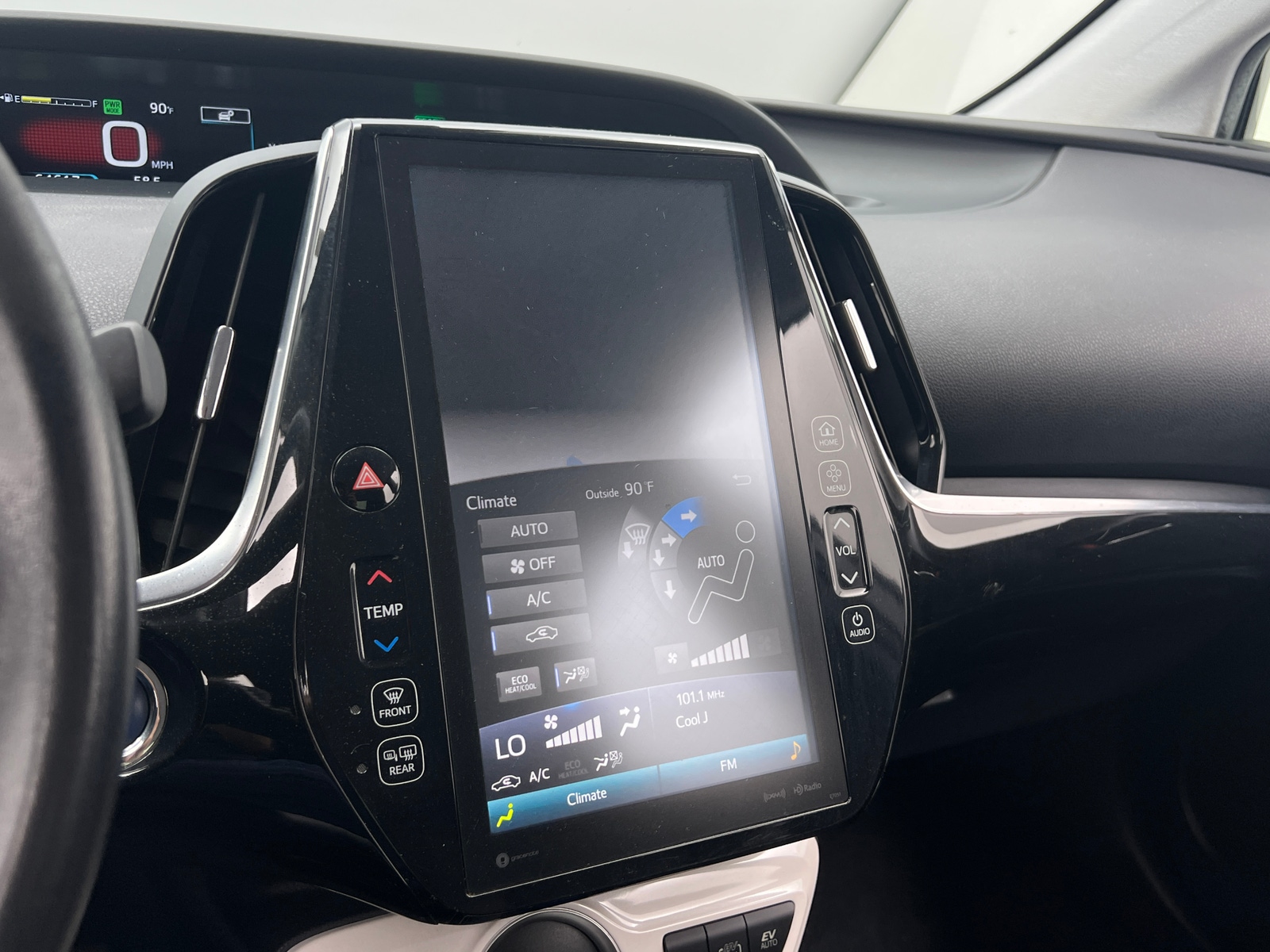 Thumbnail: 2018 Toyota Prius Prime - 3