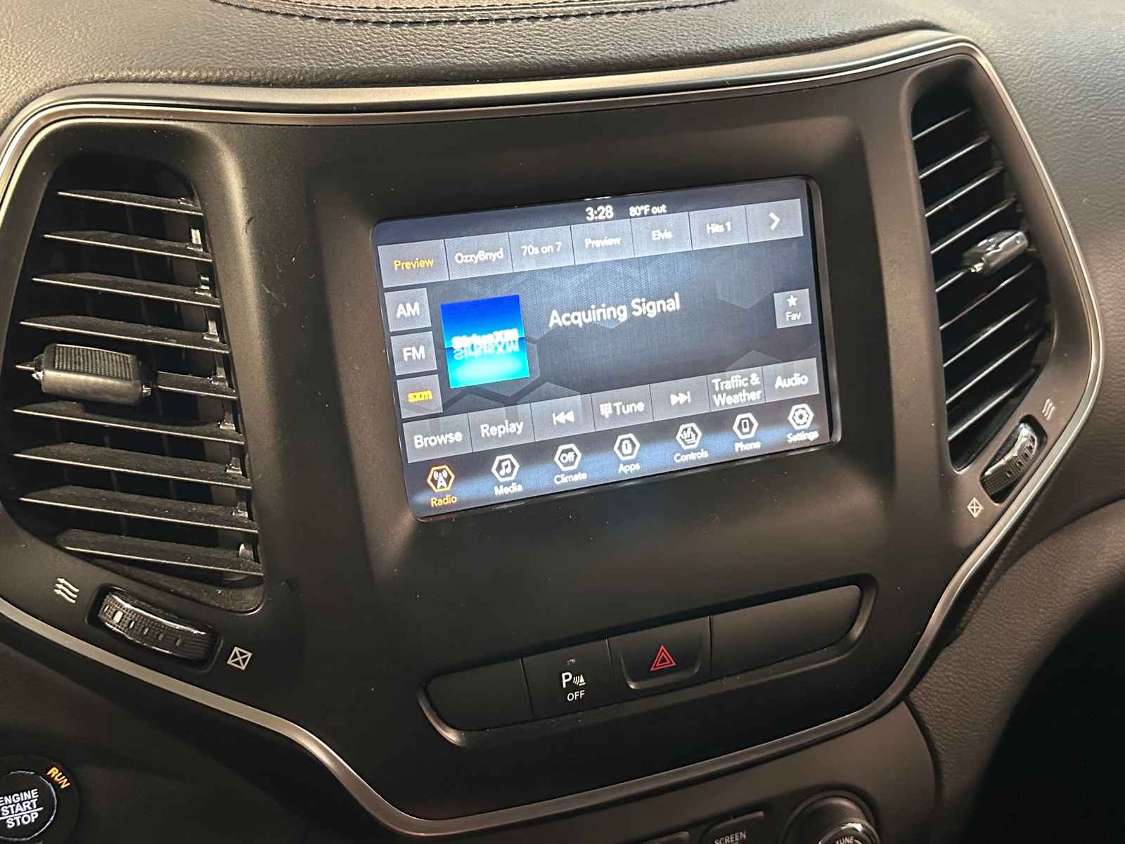 Thumbnail: 2019 Jeep Cherokee - 4