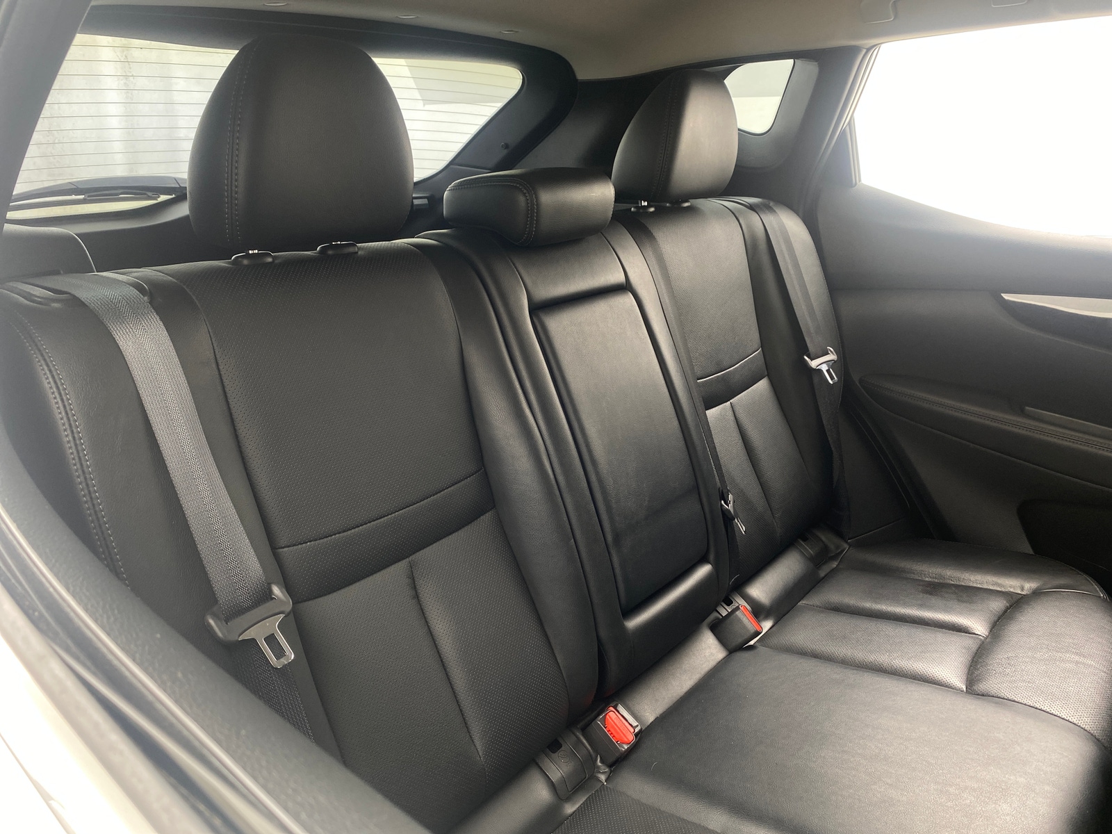 Thumbnail: 2017 Nissan Rogue Sport - 4