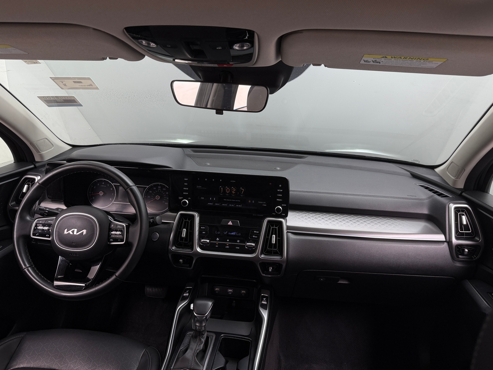 Thumbnail: 2022 Kia Sorento - 2