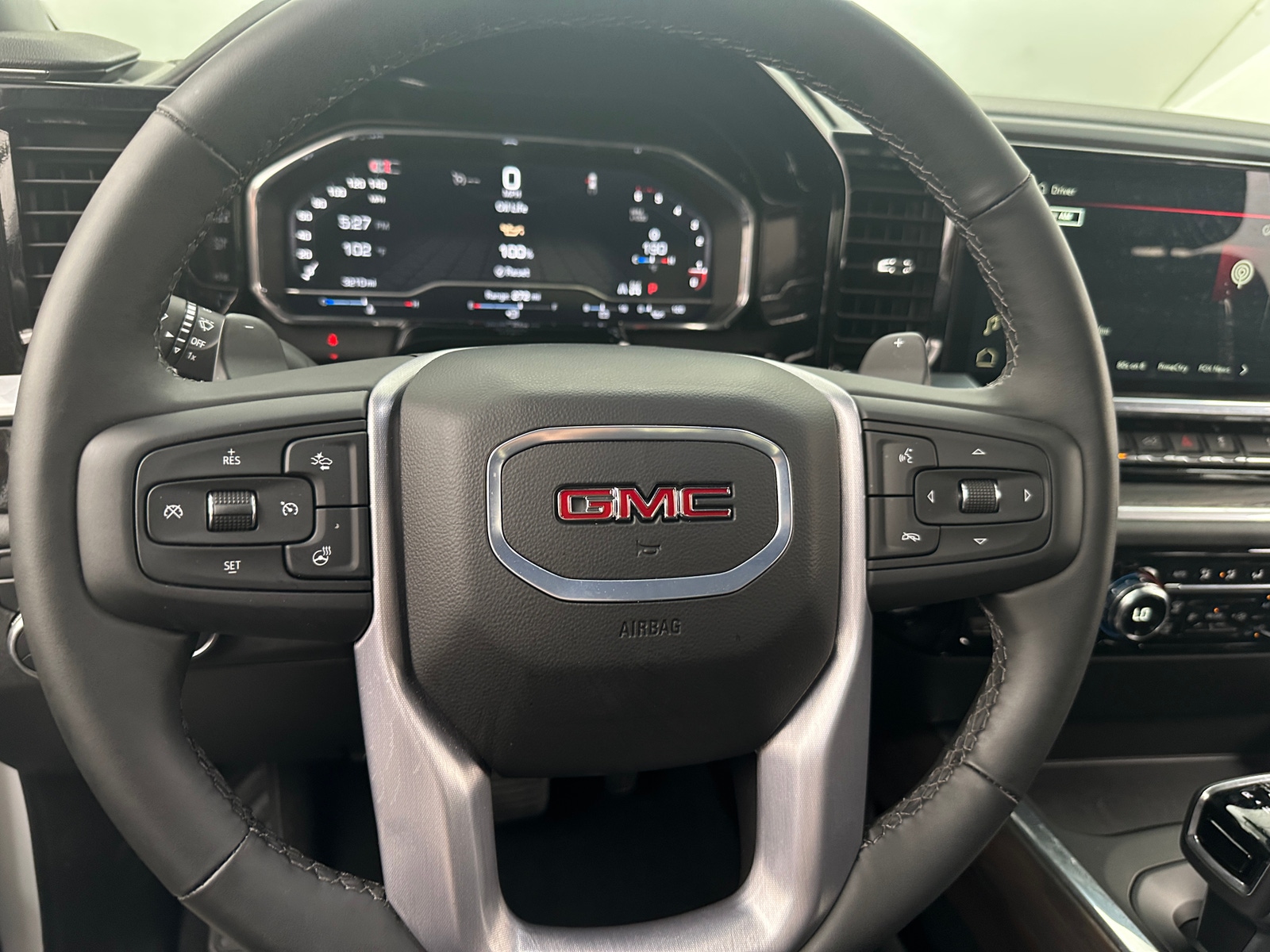 Thumbnail: 2025 GMC Sierra 1500 - 4