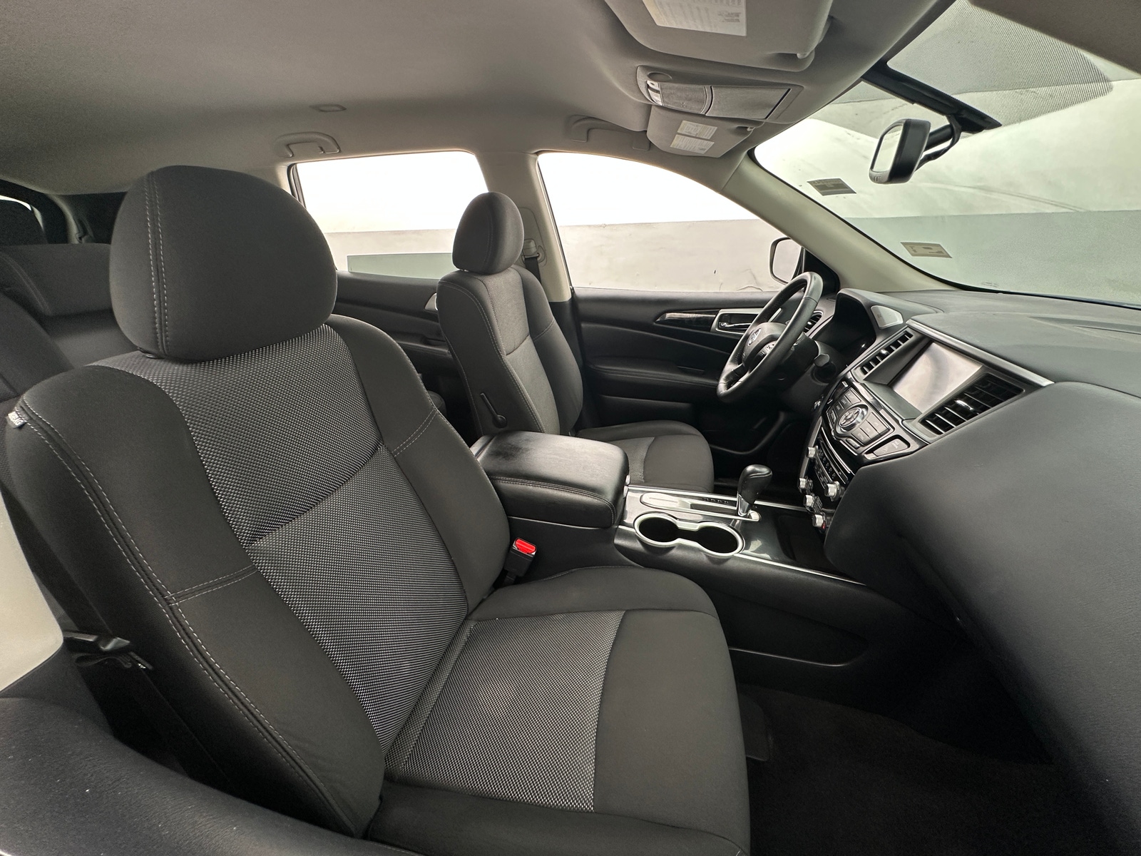 Thumbnail: 2020 Nissan Pathfinder - 6