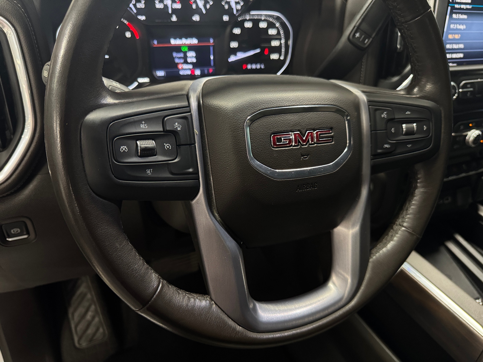 Thumbnail: 2022 GMC Sierra 1500 - 4