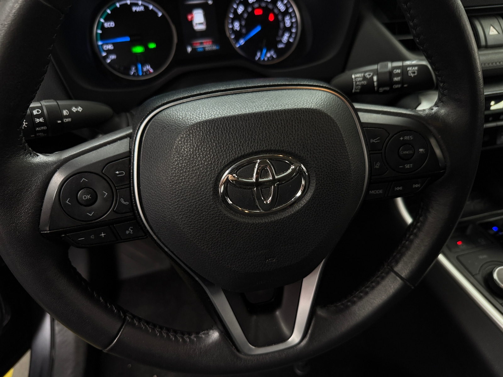 Thumbnail: 2021 Toyota RAV4 - 5