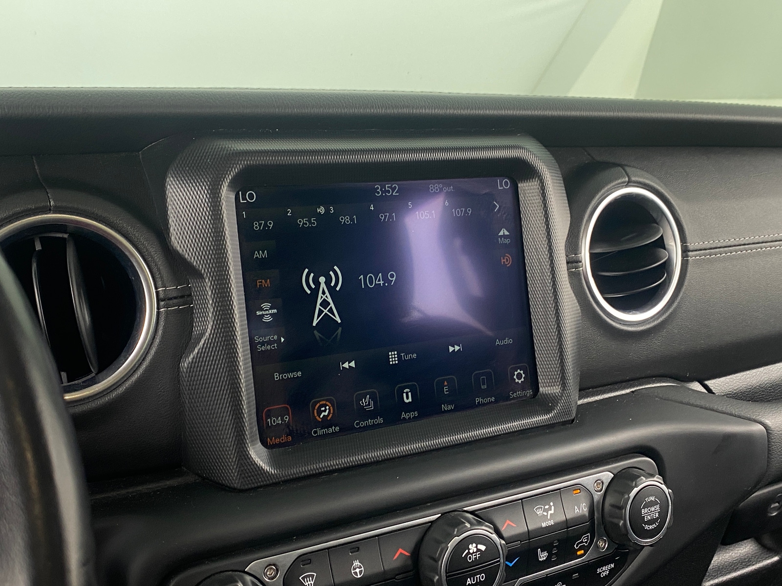 Thumbnail: 2021 Jeep Wrangler - 3