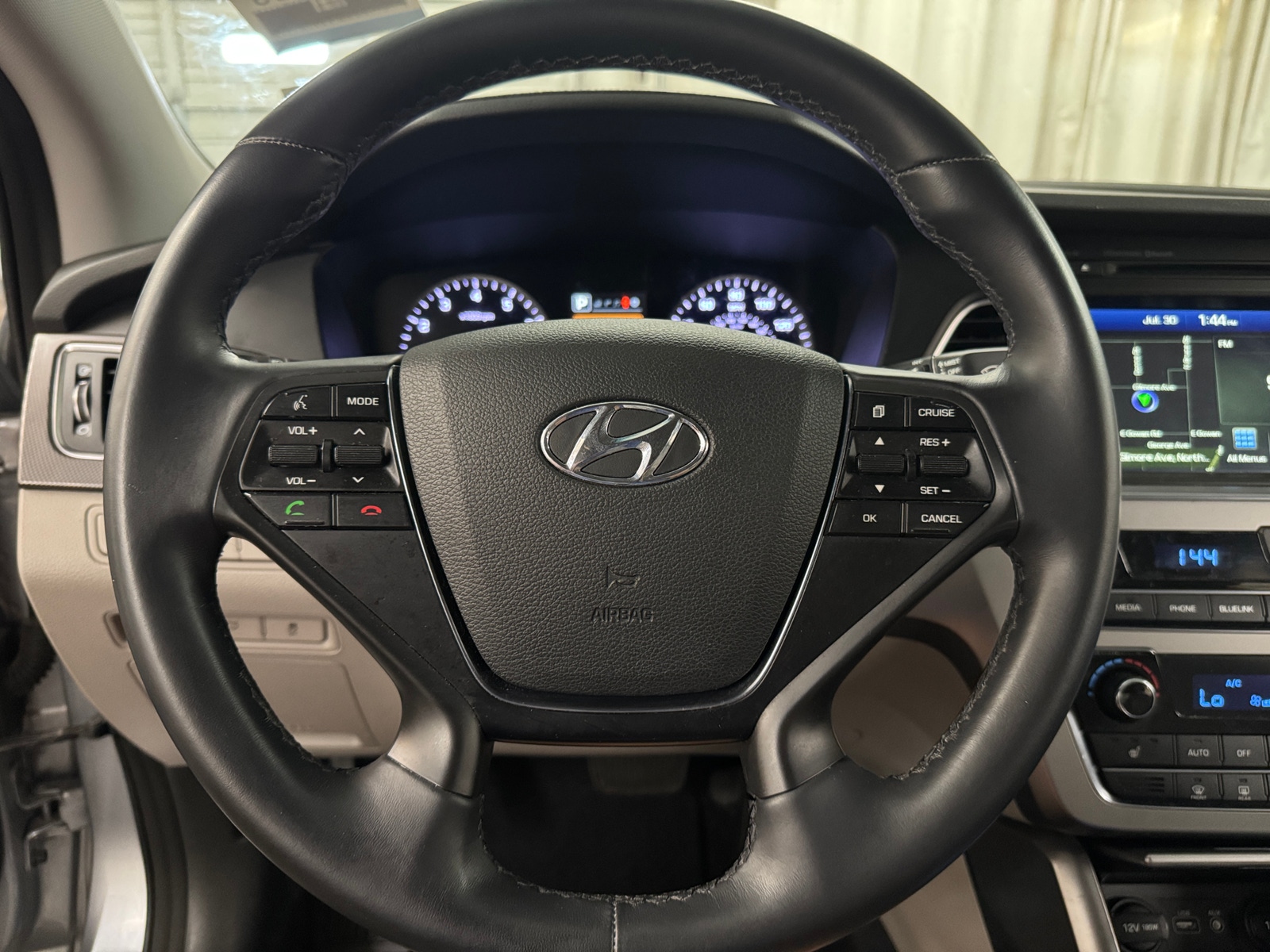 Thumbnail: 2015 Hyundai Sonata - 4