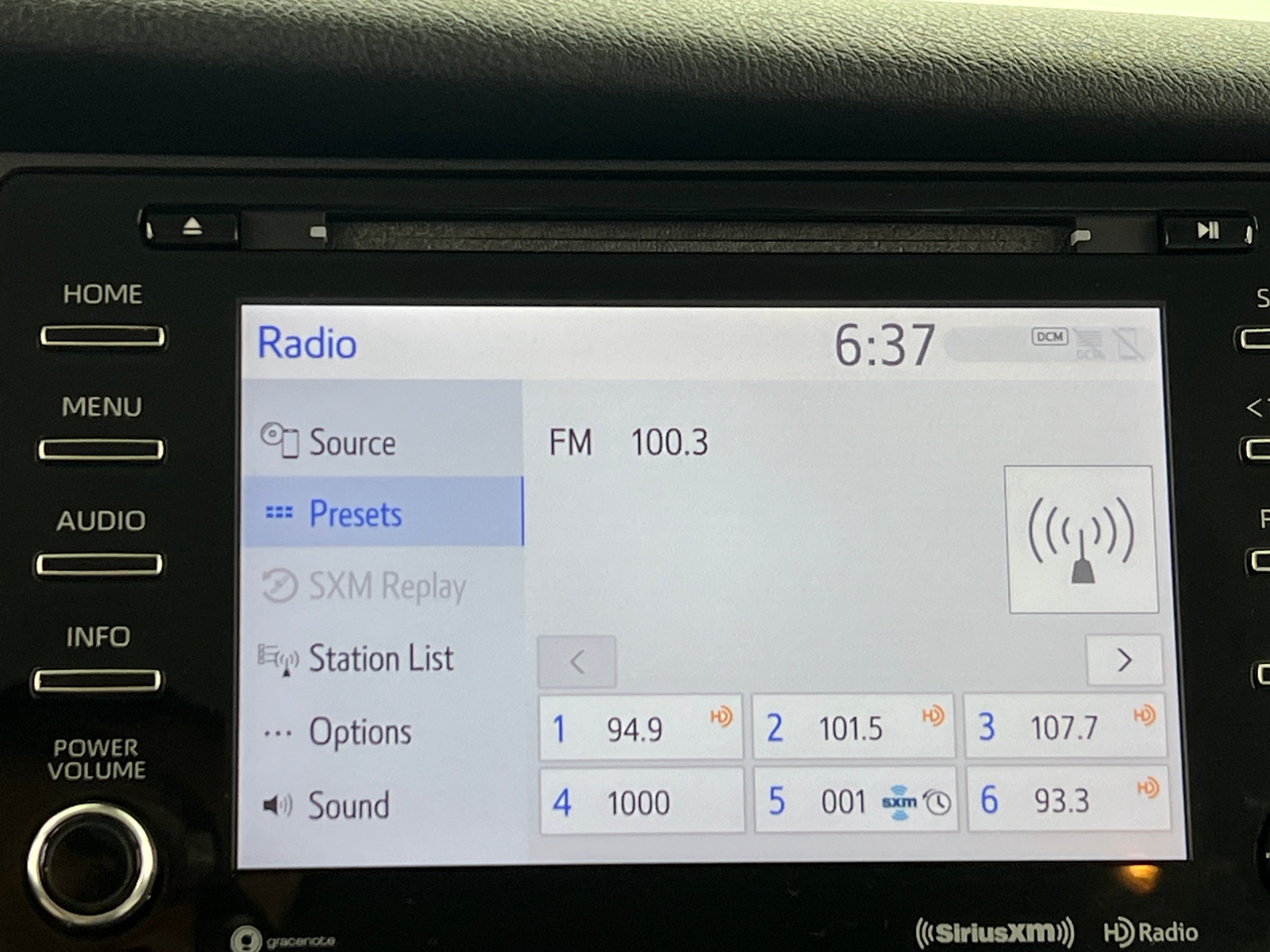Thumbnail: 2018 Toyota Sienna - 4
