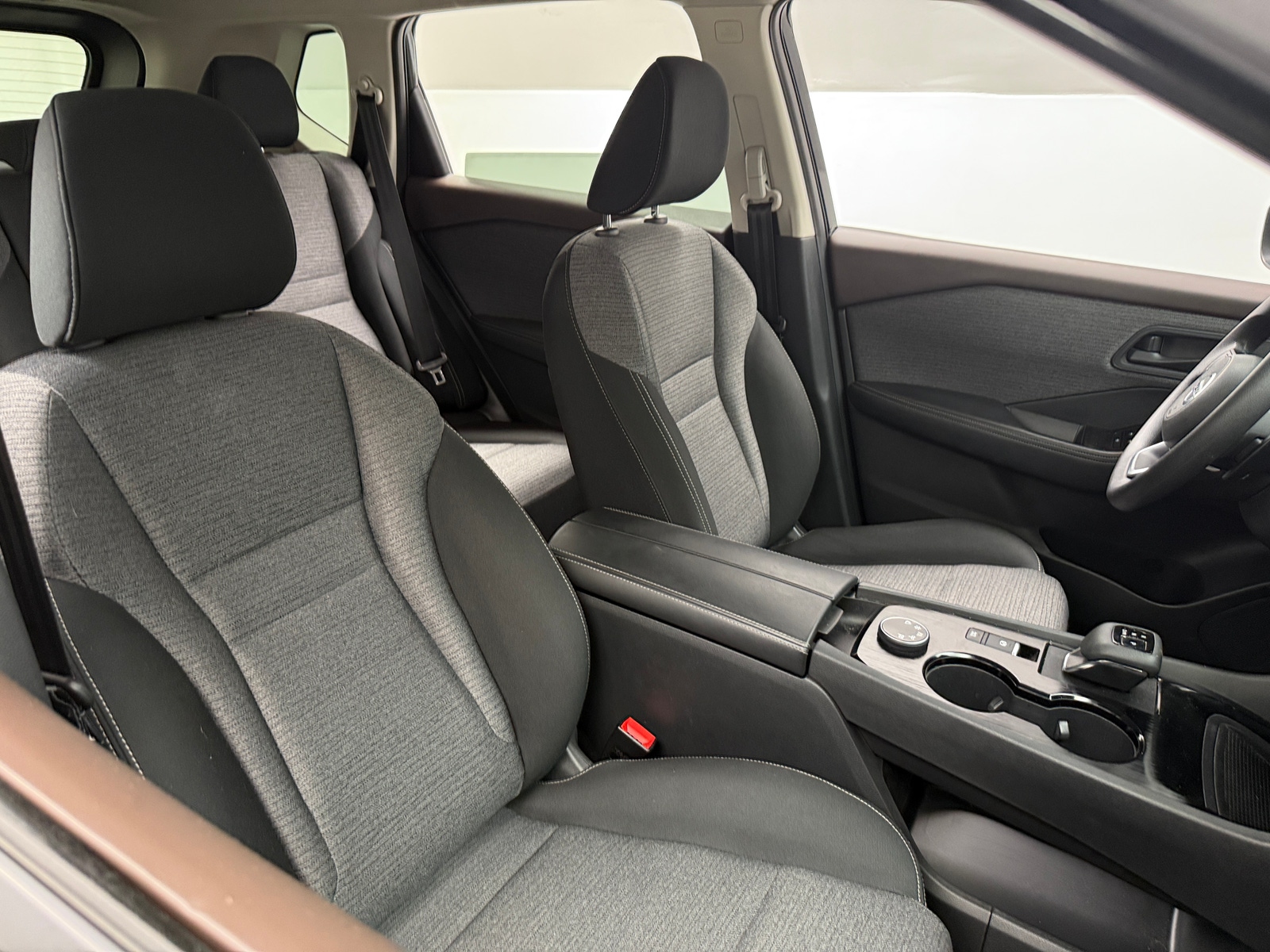 Thumbnail: 2021 Nissan Rogue - 2