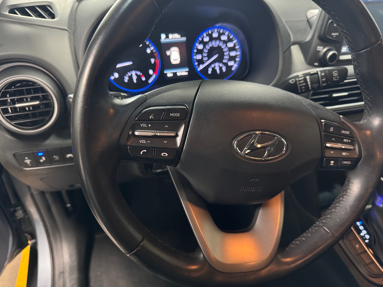 Thumbnail: 2021 Hyundai Kona - 4