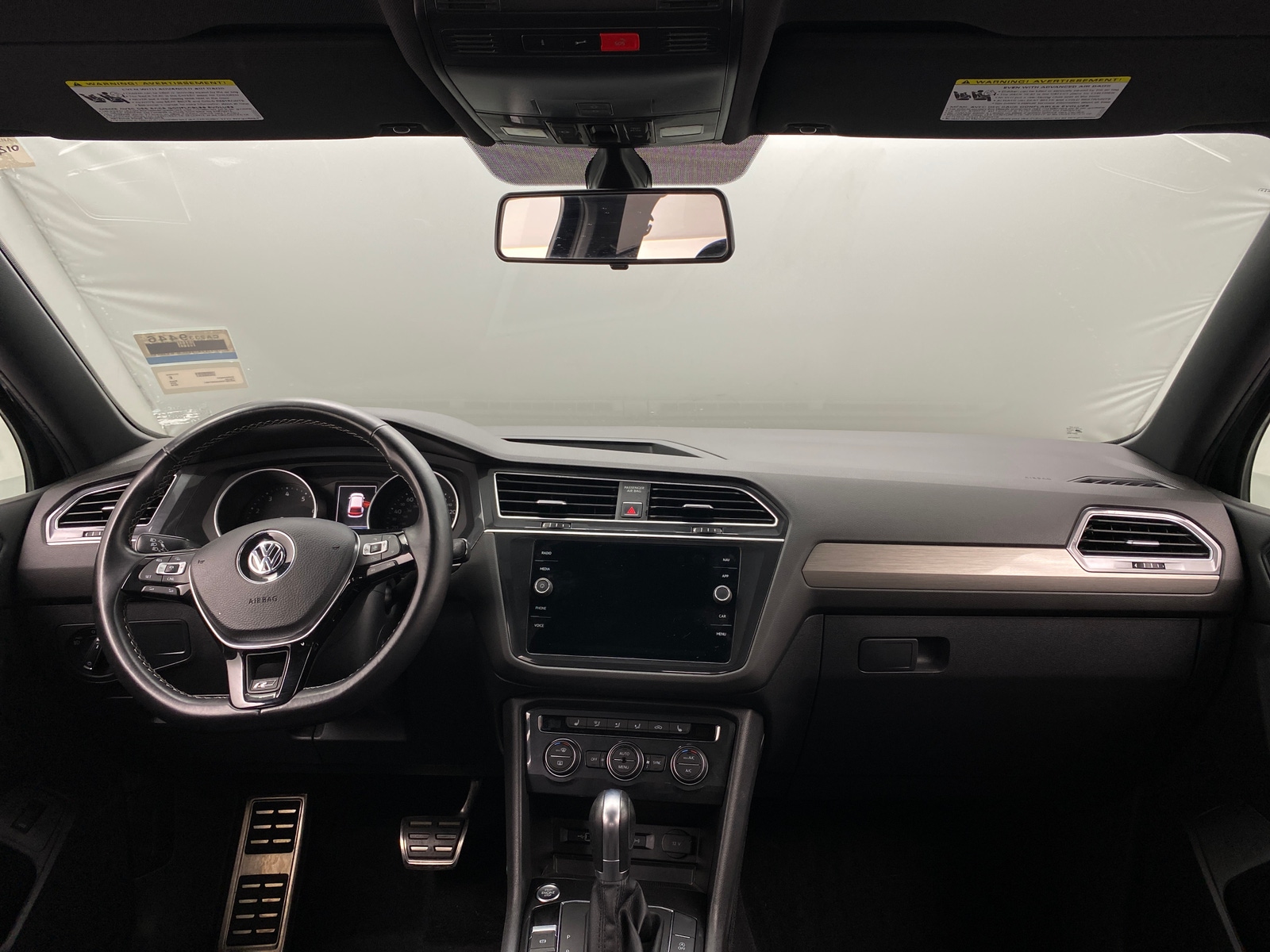Thumbnail: 2018 Volkswagen Tiguan - 2