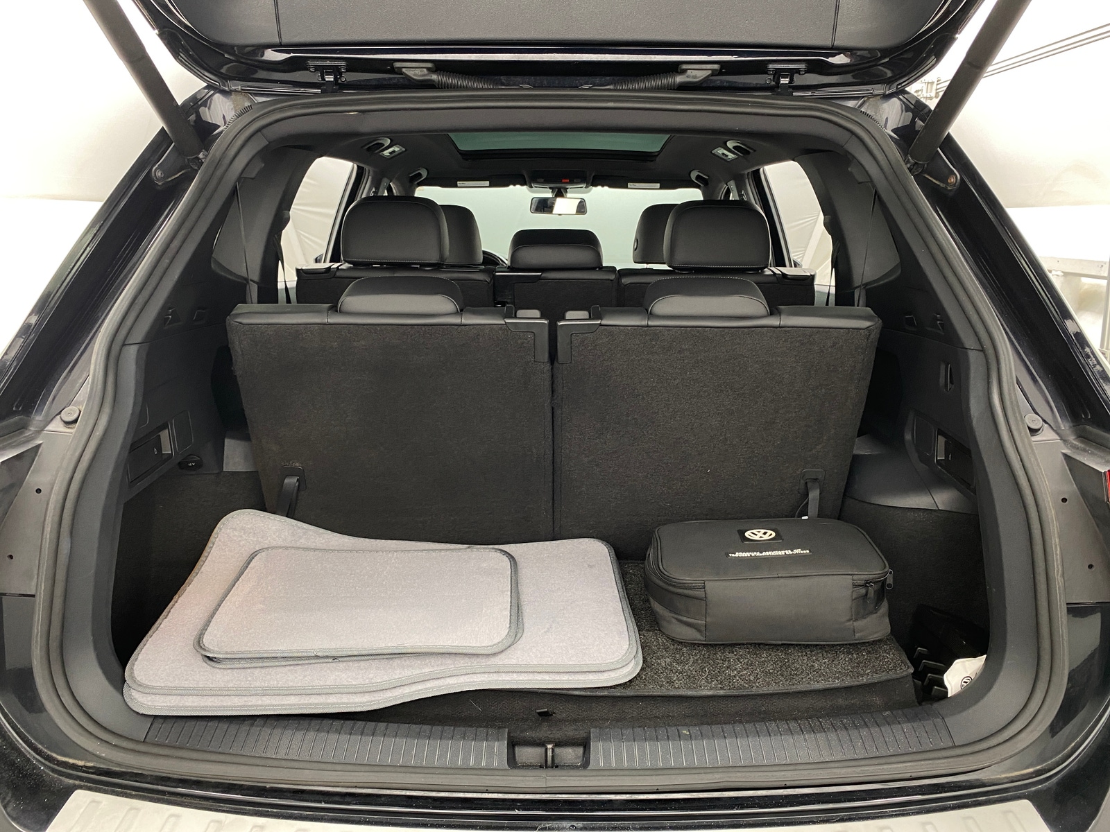 Thumbnail: 2018 Volkswagen Tiguan - 6