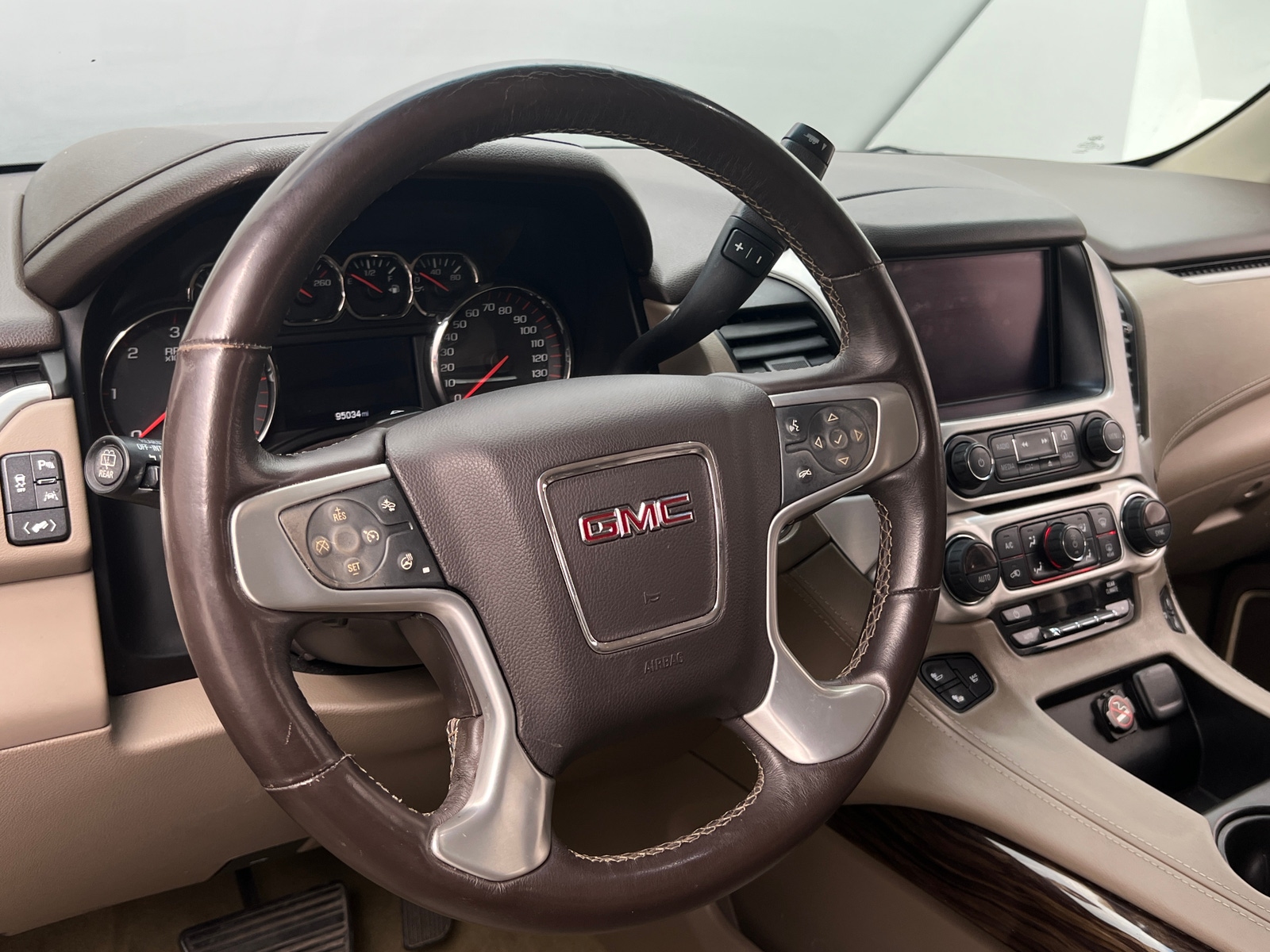 Thumbnail: 2016 GMC Yukon XL - 4