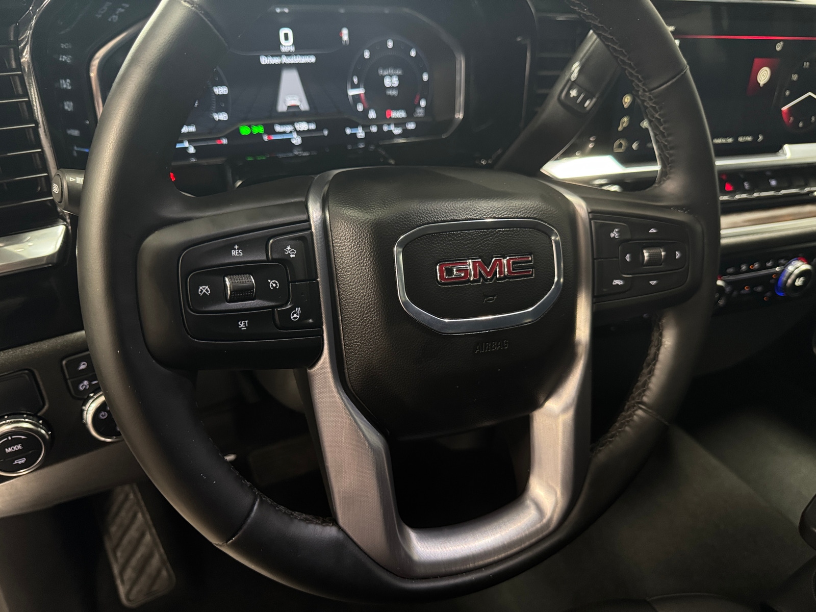 Thumbnail: 2025 GMC Sierra 1500 - 4