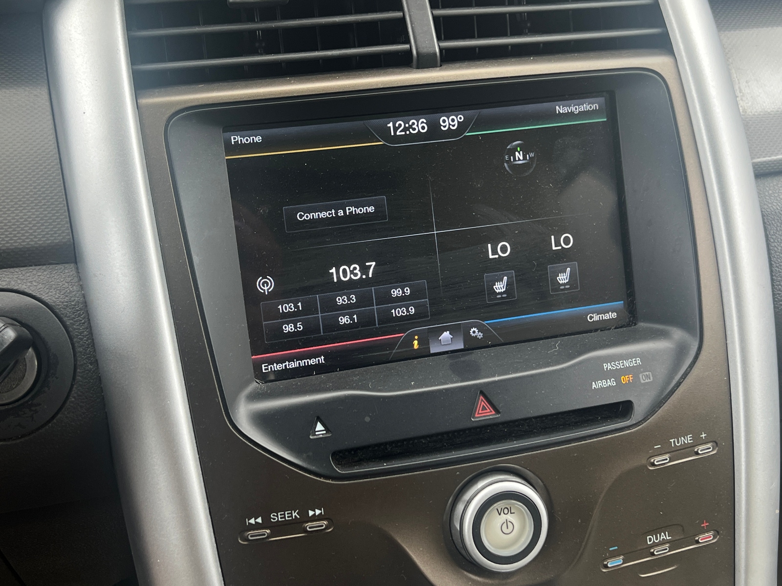 Thumbnail: 2011 Ford Edge - 4