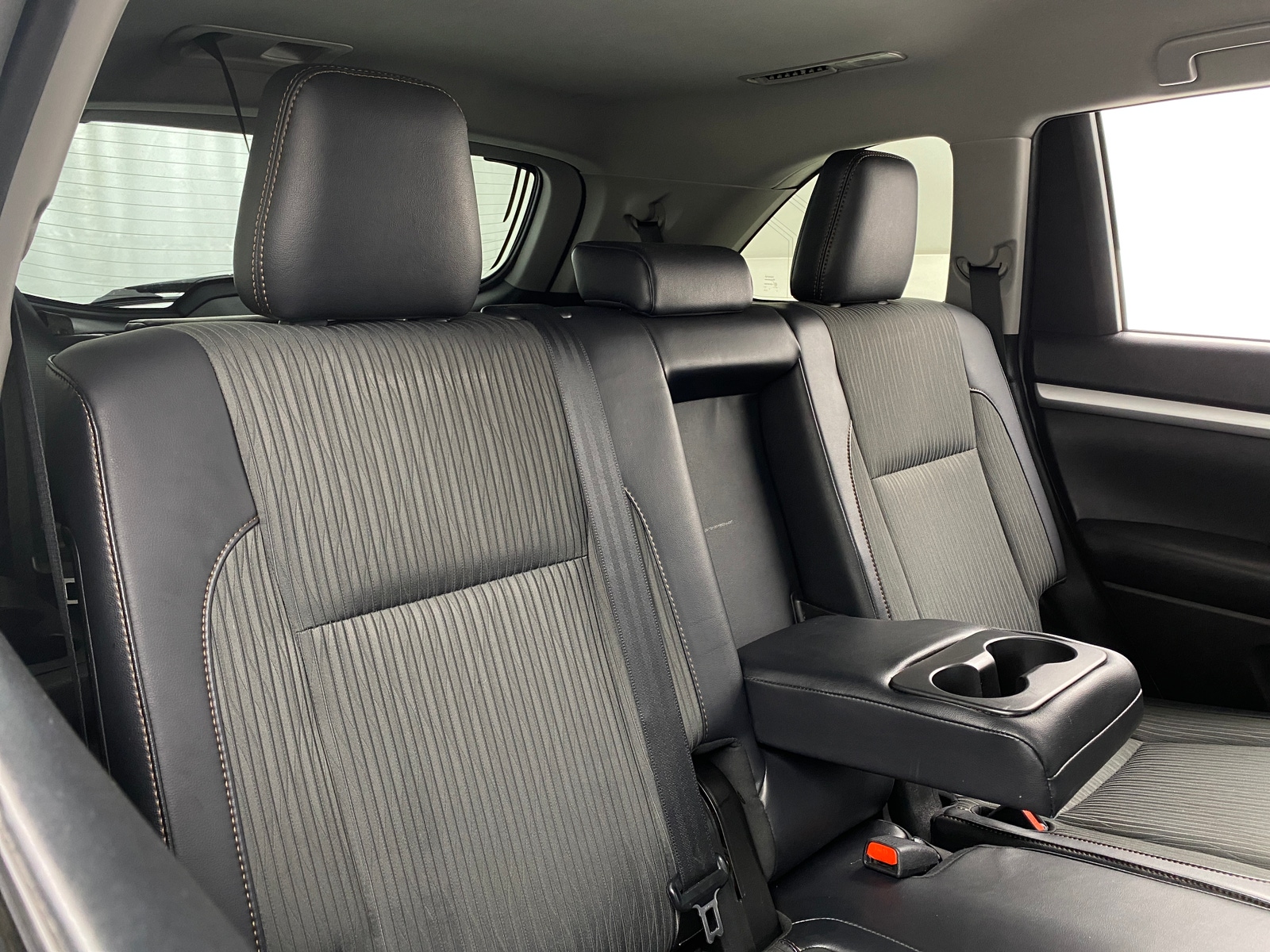 Thumbnail: 2019 Toyota Highlander - 6