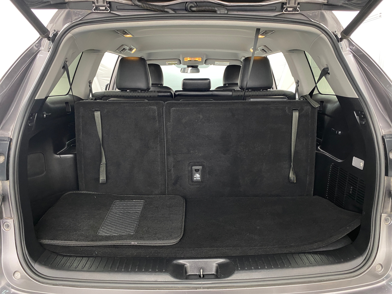 Thumbnail: 2019 Toyota Highlander - 7