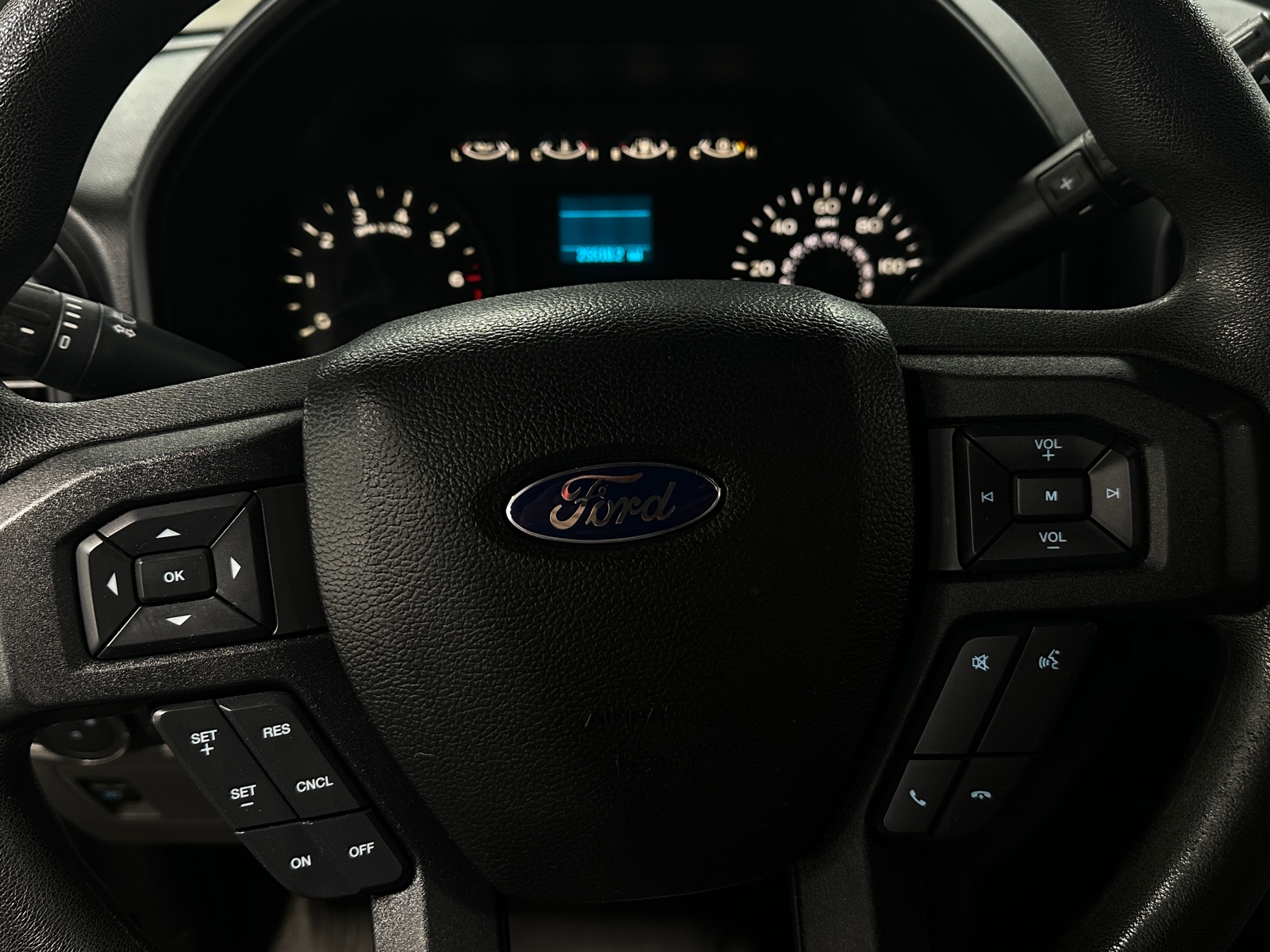 Thumbnail: 2016 Ford Econoline - 5