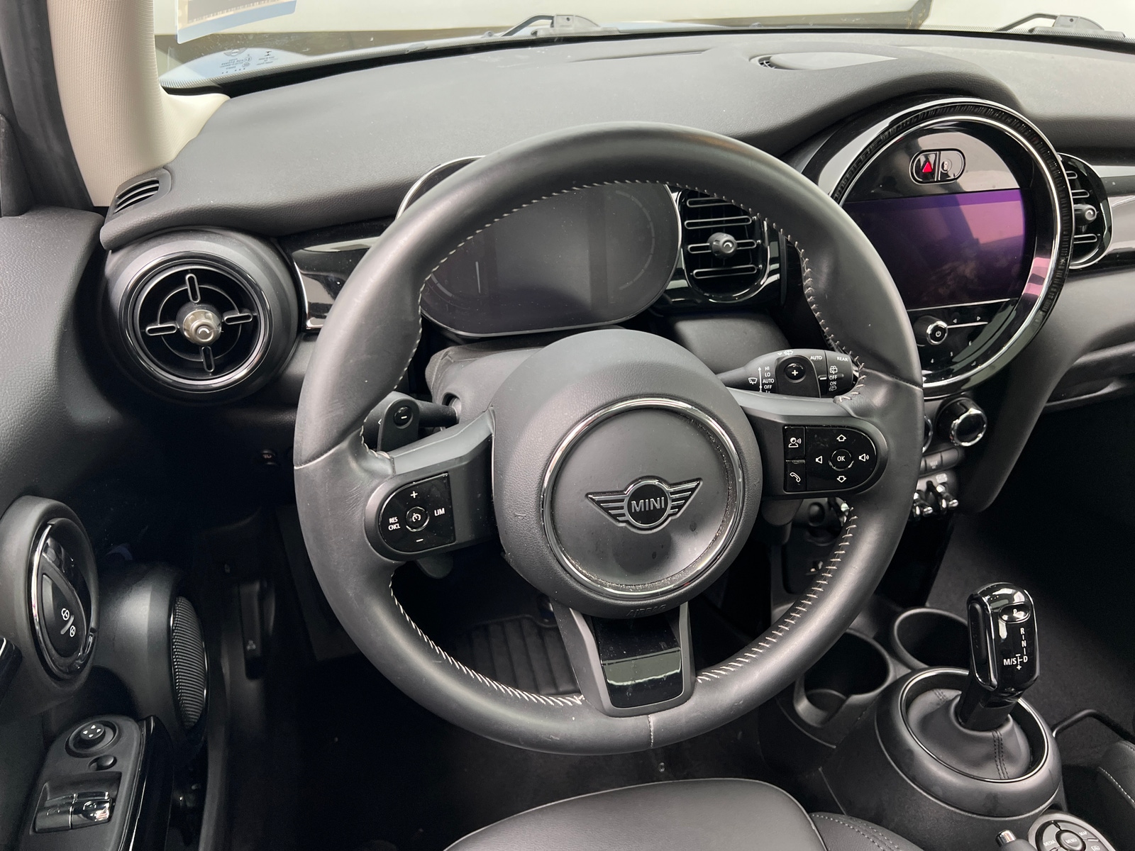 Thumbnail: 2023 MINI Cooper Hardtop - 4