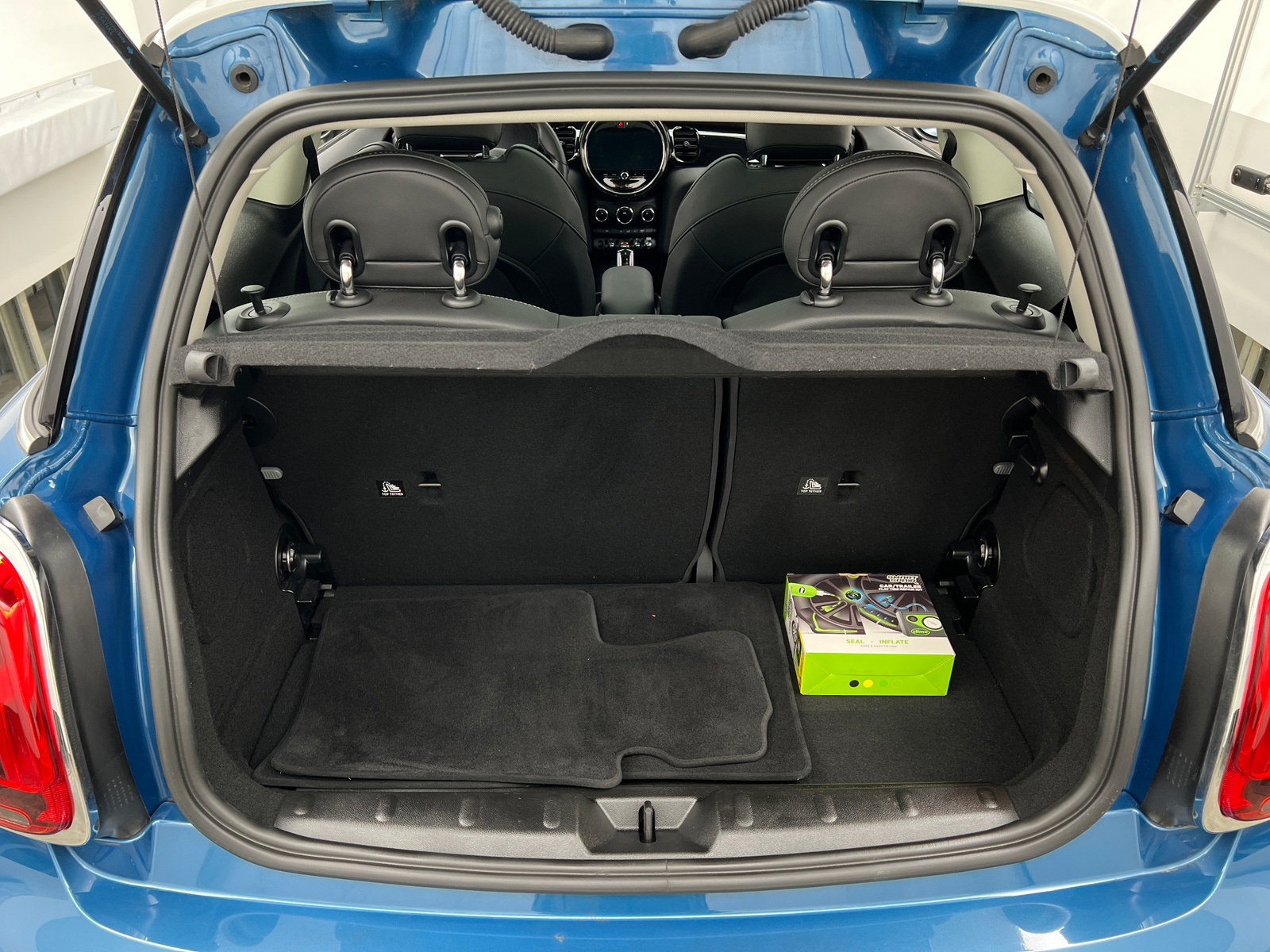 Thumbnail: 2023 MINI Cooper Hardtop - 6