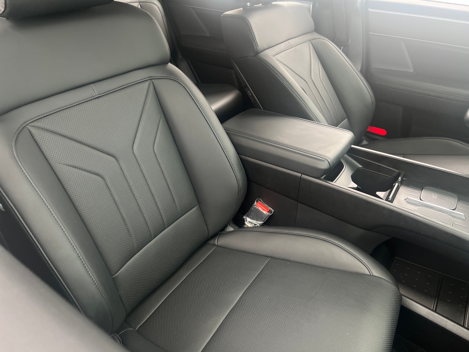 Thumbnail: 2025 Hyundai Santa Fe - 2