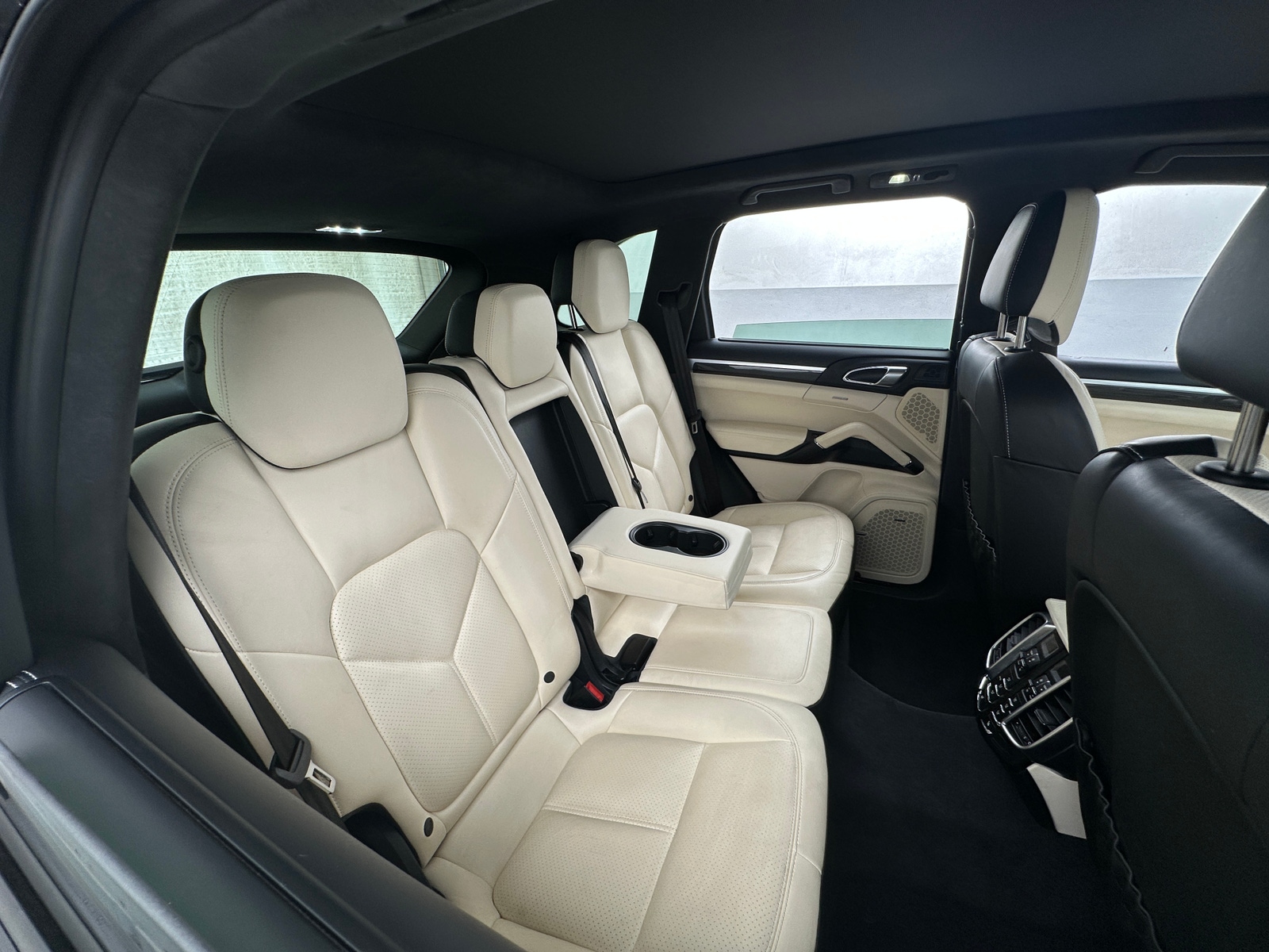 Thumbnail: 2018 Porsche Cayenne - 5