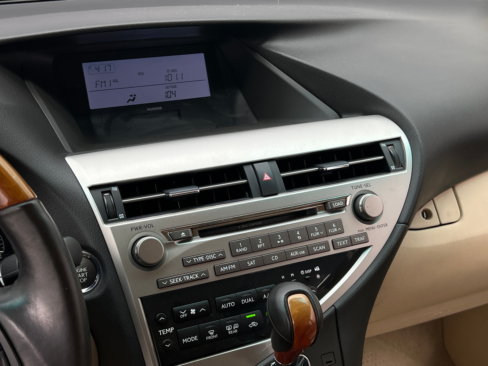 Thumbnail: 2010 Lexus RX - 4
