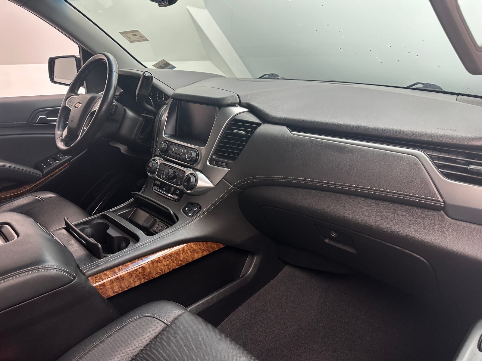 Thumbnail: 2019 Chevrolet Suburban - 2