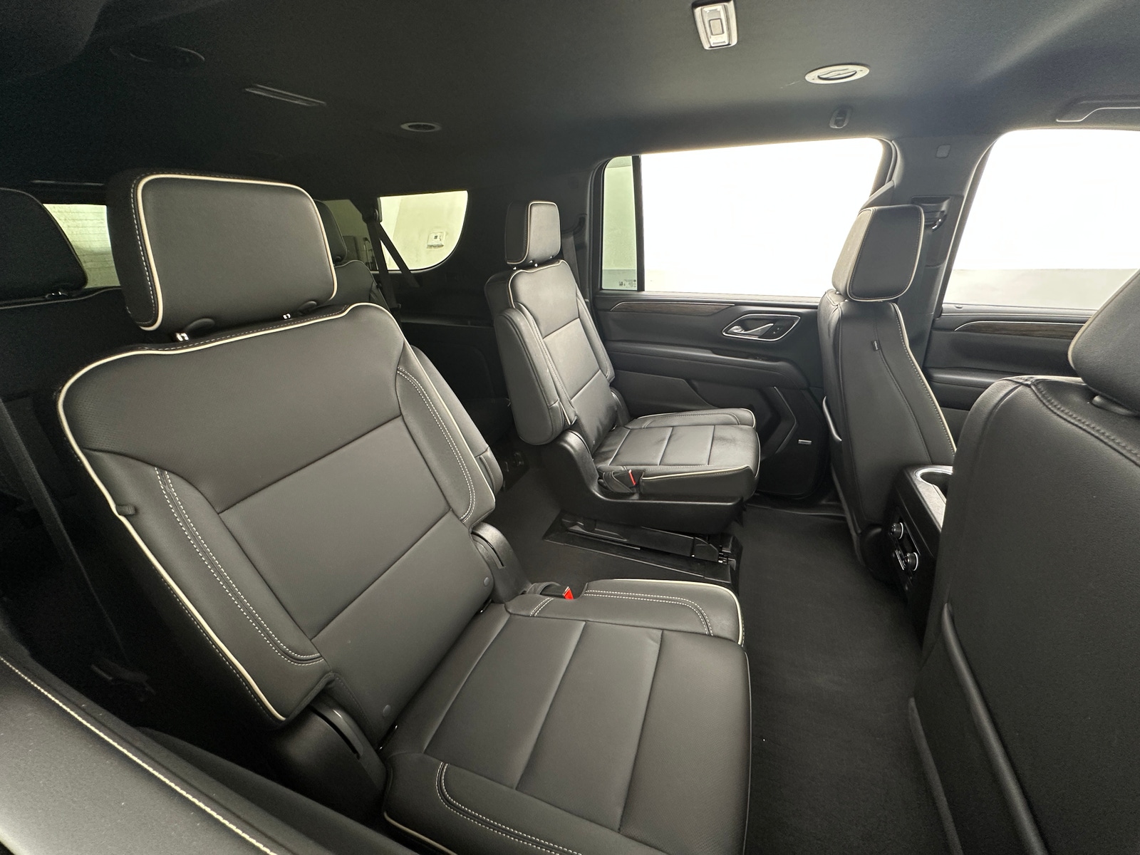 Thumbnail: 2024 Chevrolet Suburban - 5