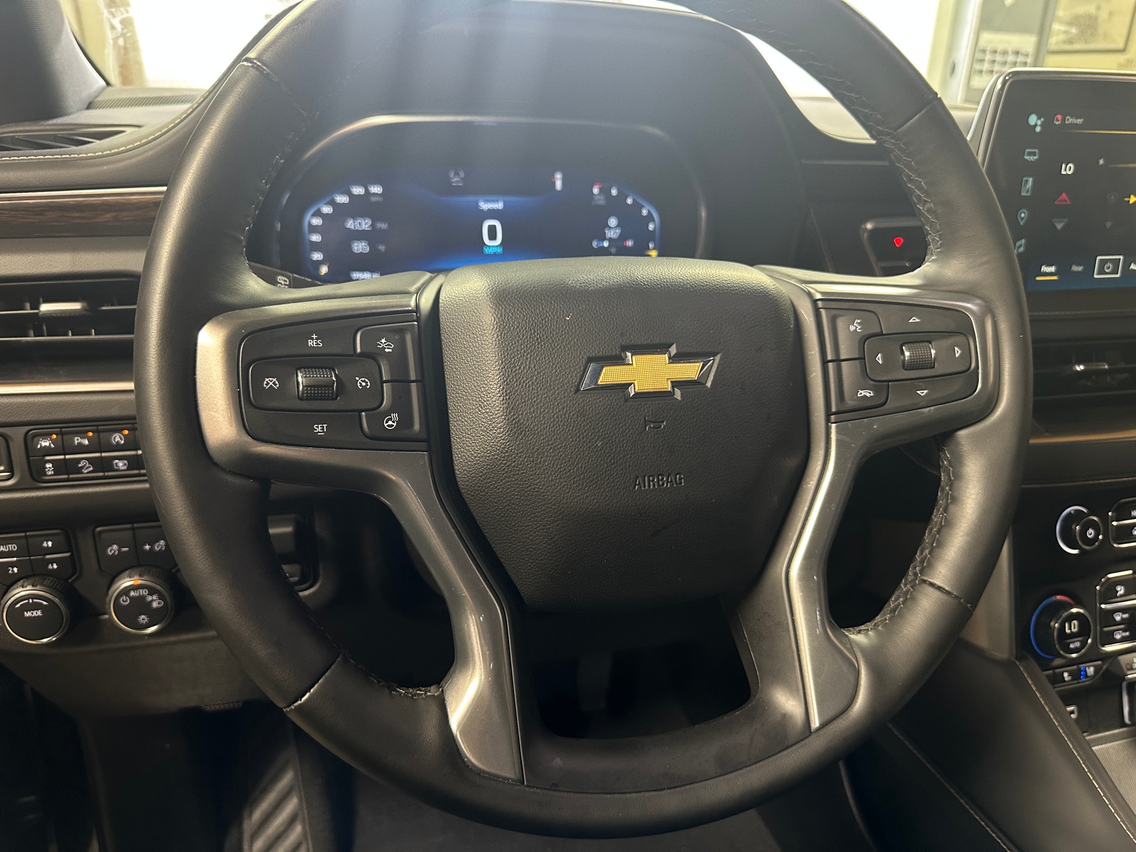 Thumbnail: 2024 Chevrolet Suburban - 4
