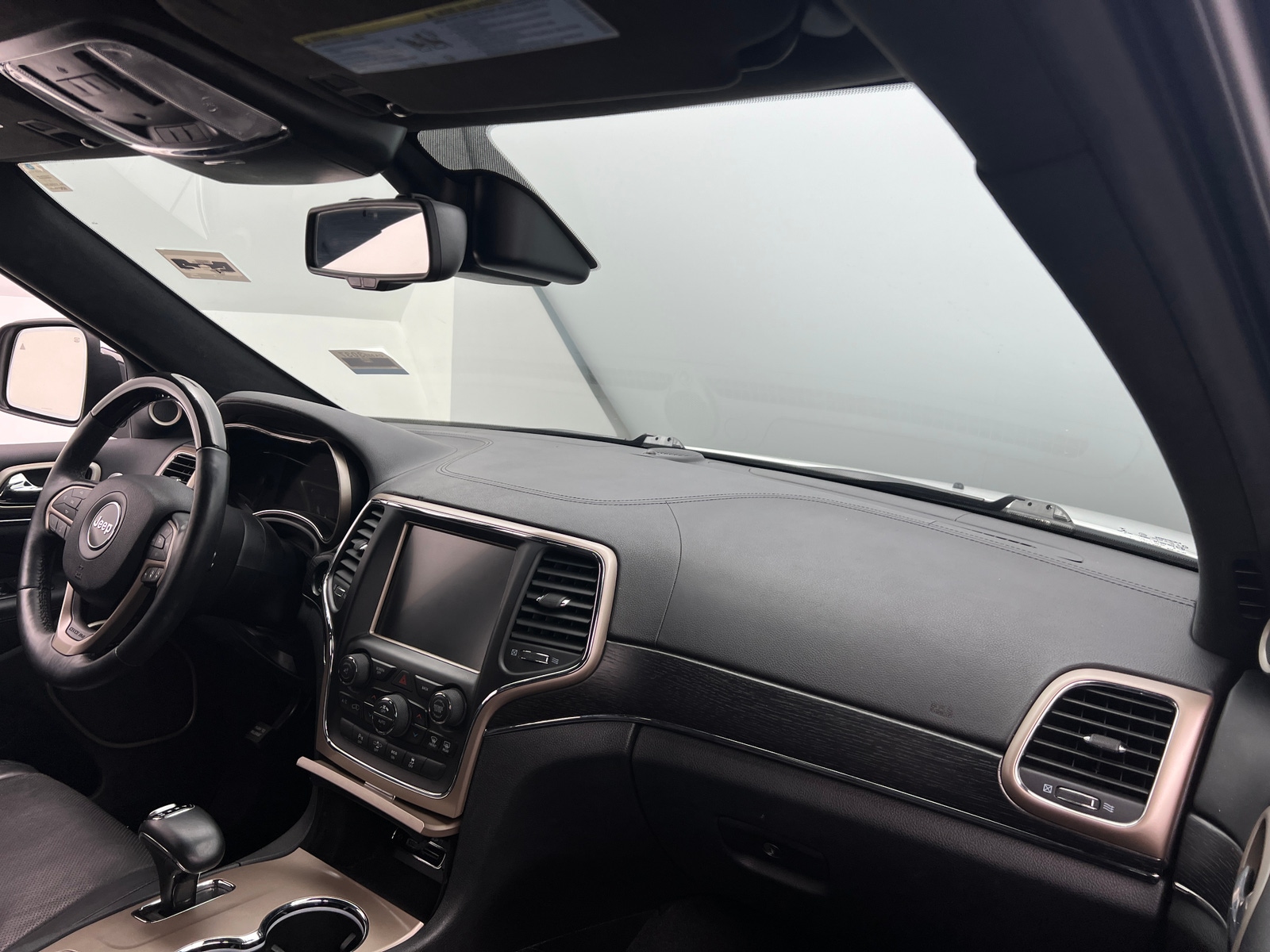 Thumbnail: 2015 Jeep Grand Cherokee - 2