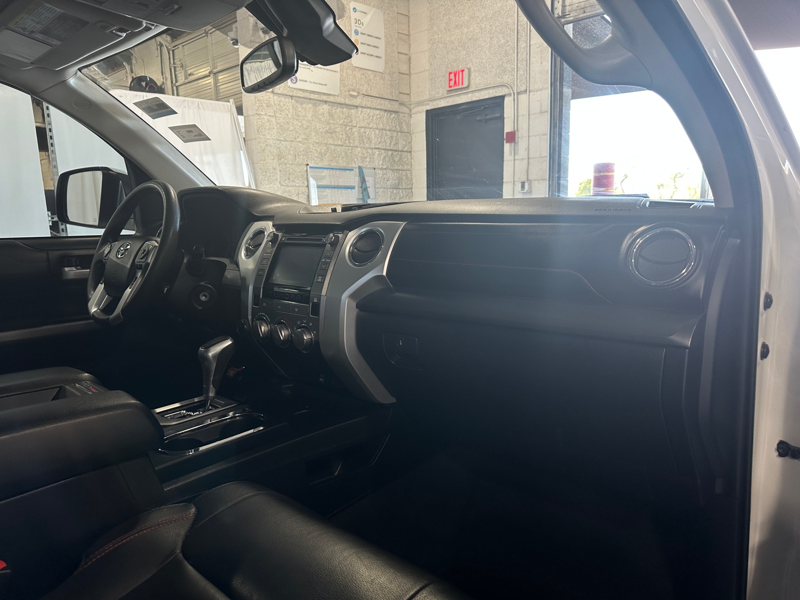 Thumbnail: 2019 Toyota Tundra - 2