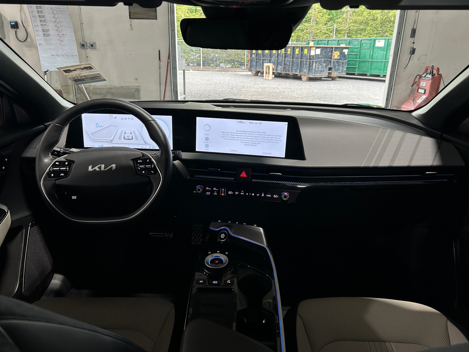 Thumbnail: 2024 Kia EV6 - 2
