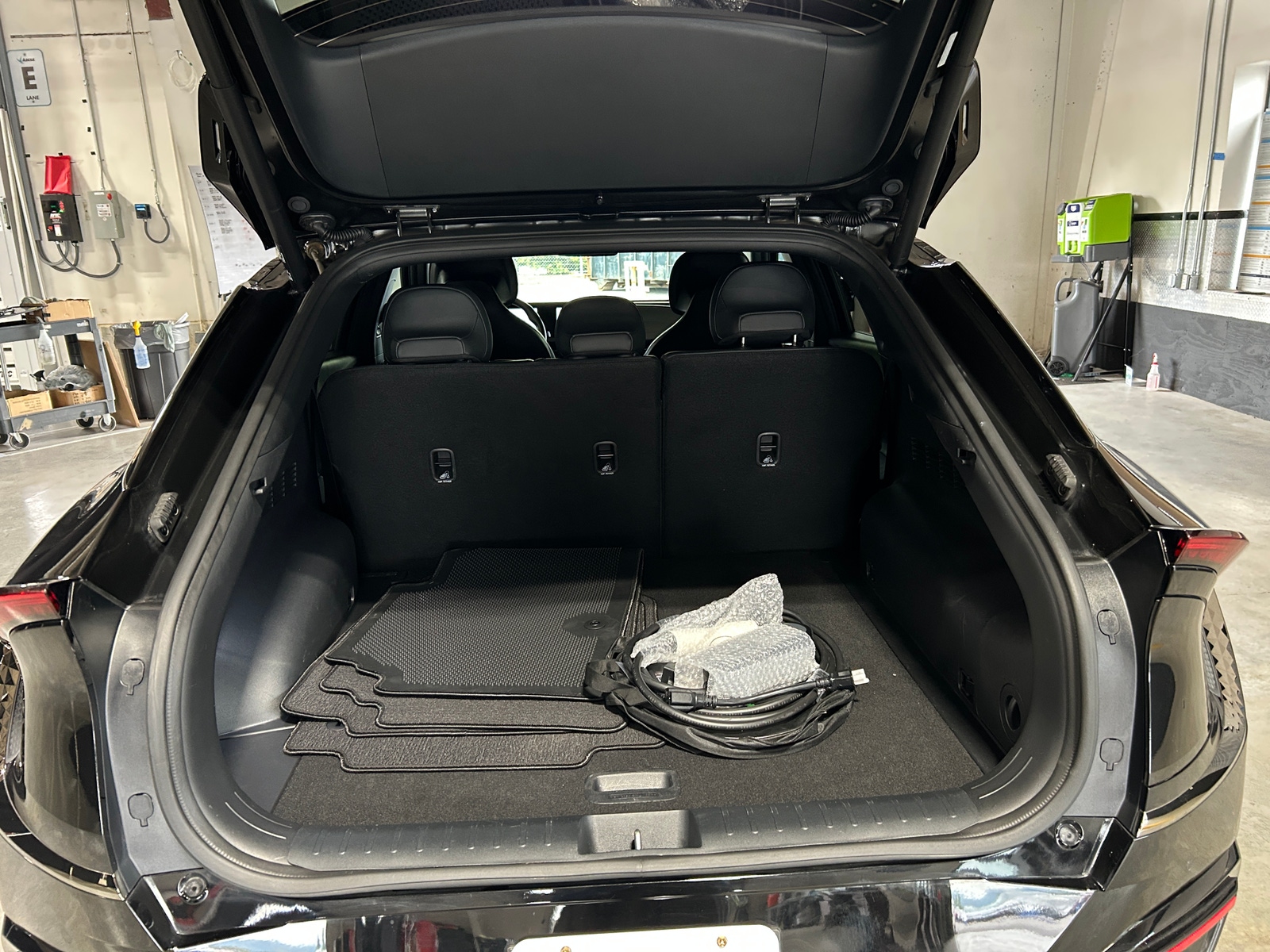 Thumbnail: 2024 Kia EV6 - 6