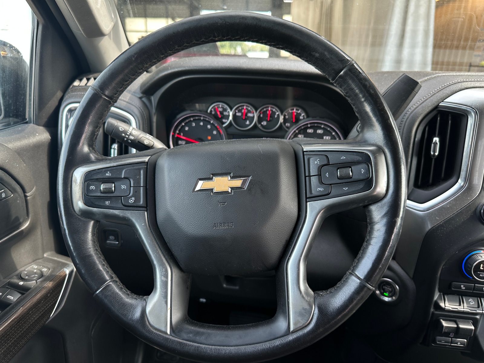 Thumbnail: 2020 Chevrolet Silverado 1500 - 5