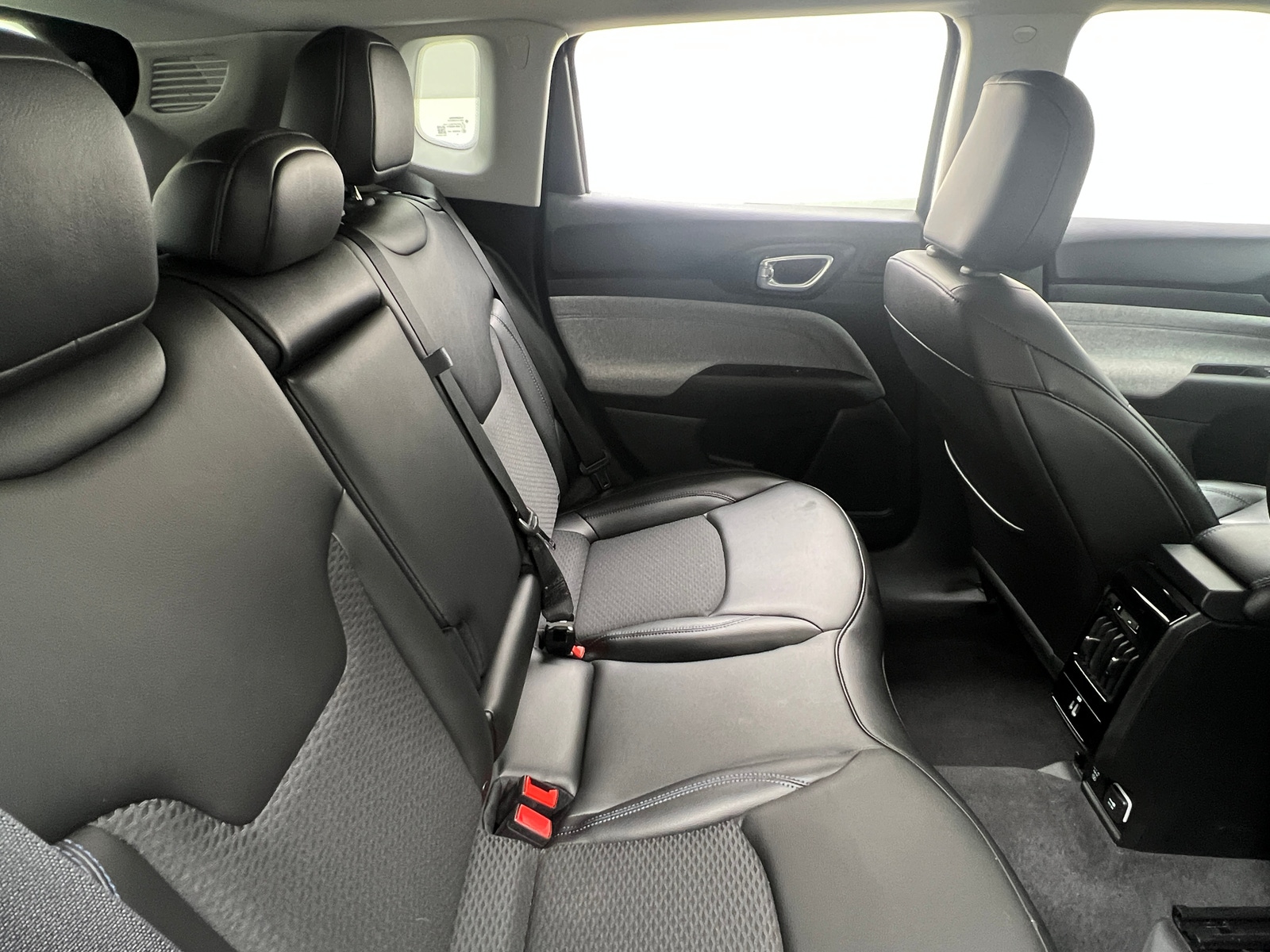 Thumbnail: 2022 Jeep Compass - 6