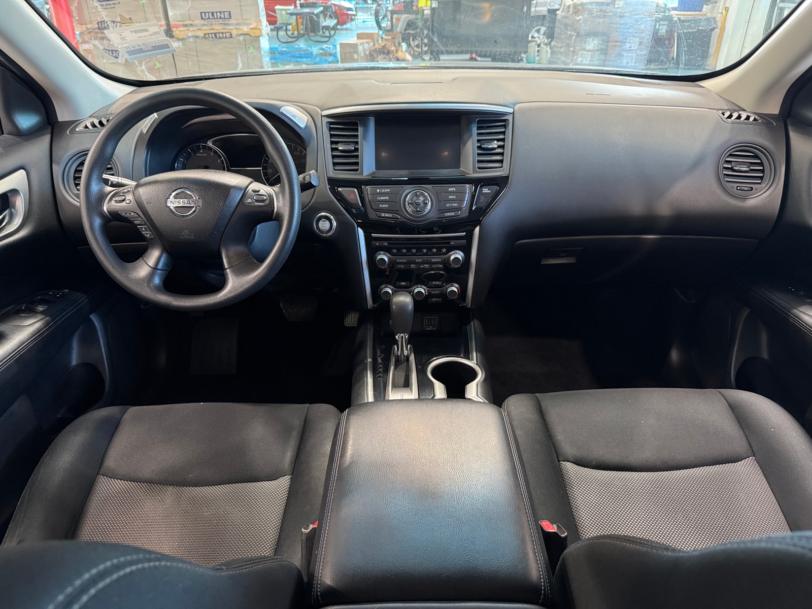 Thumbnail: 2018 Nissan Pathfinder - 3