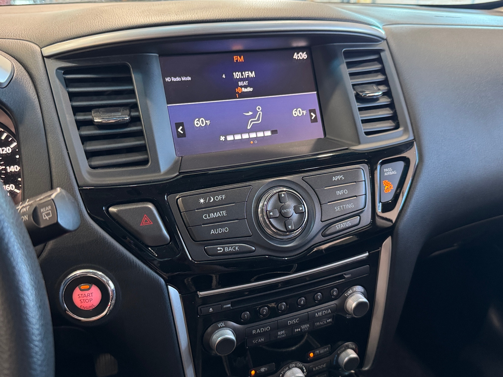 Thumbnail: 2018 Nissan Pathfinder - 4