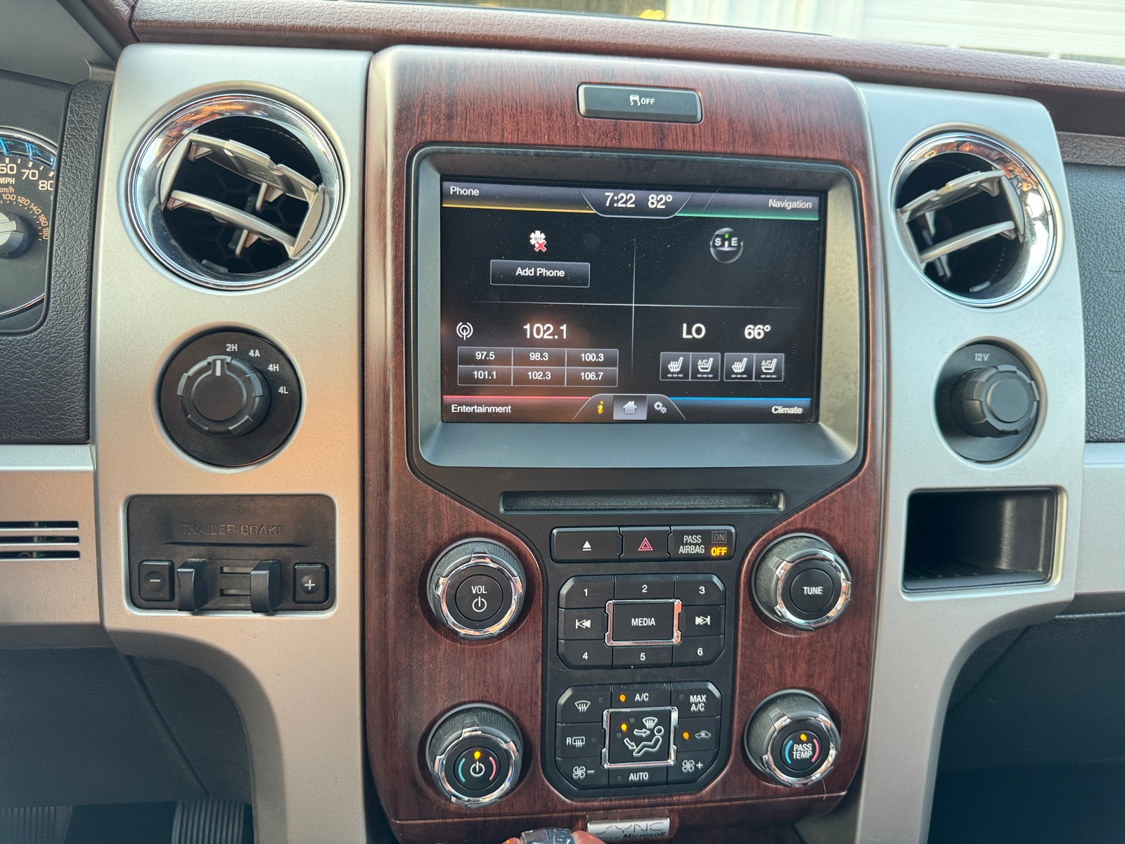 Thumbnail: 2014 Ford Econoline - 3