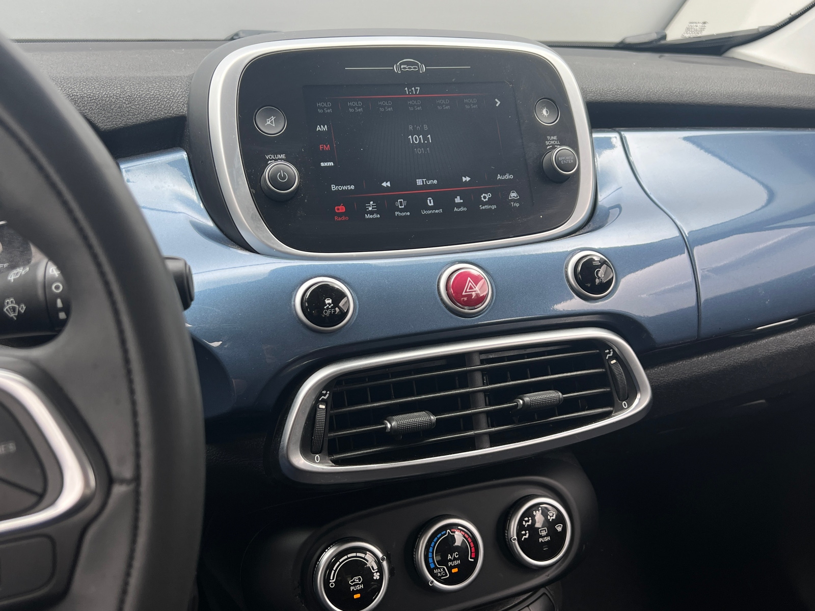 Thumbnail: 2019 Fiat 500X - 4