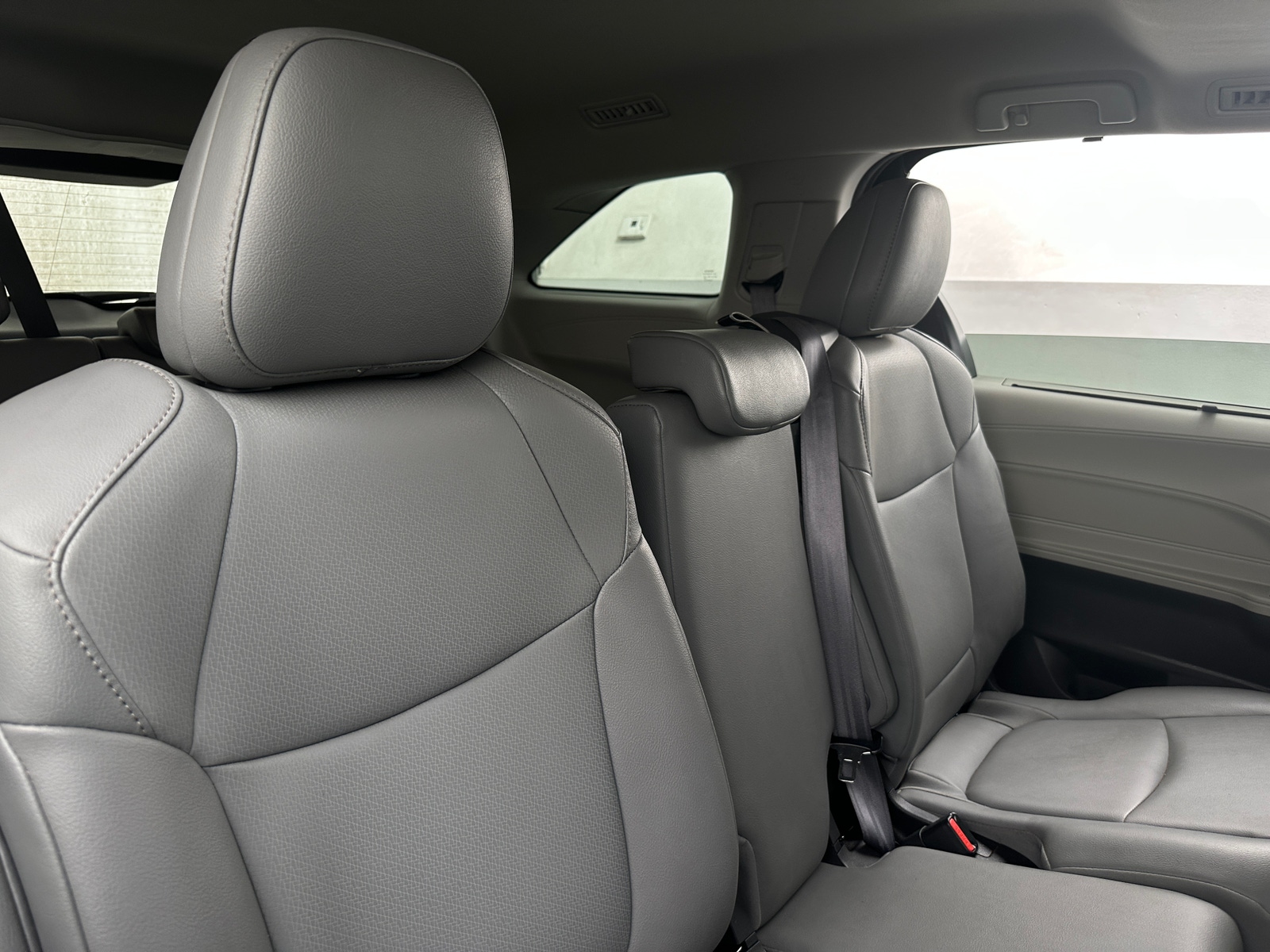 Thumbnail: 2022 Toyota Sienna - 5