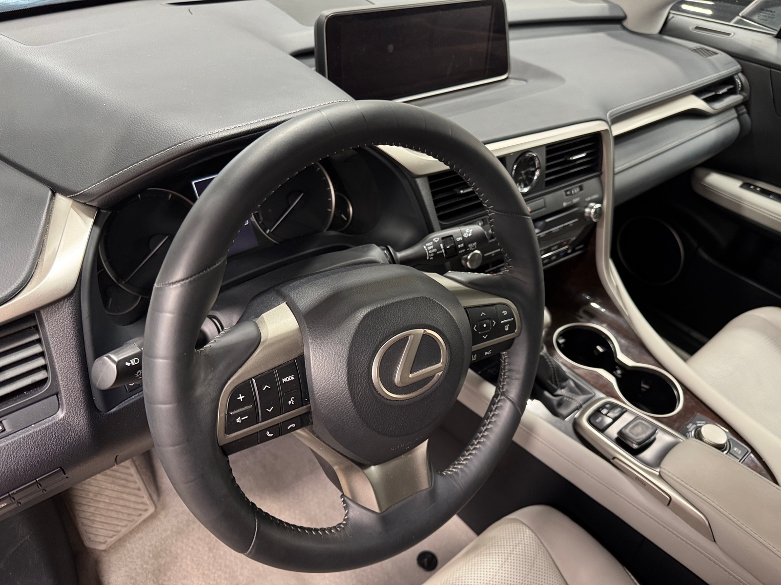 Thumbnail: 2016 Lexus RX - 3