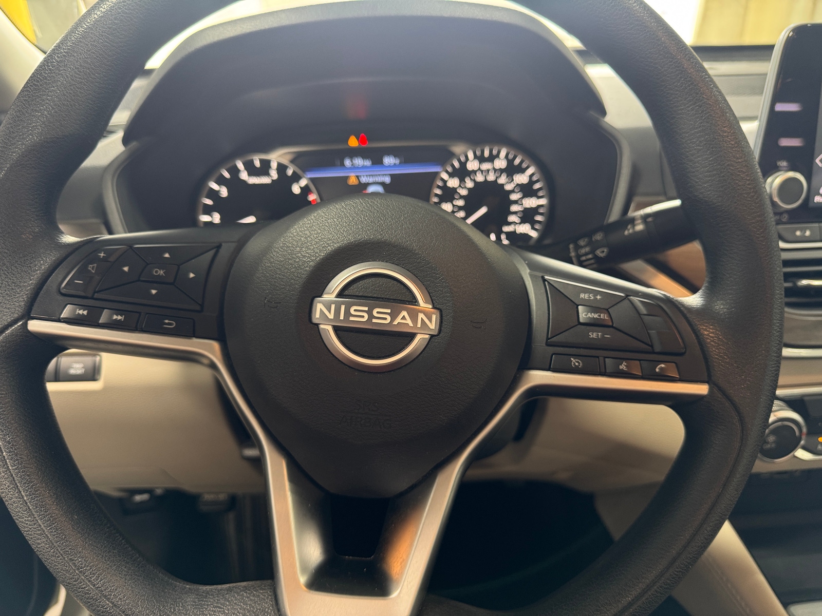 Thumbnail: 2023 Nissan Altima - 5
