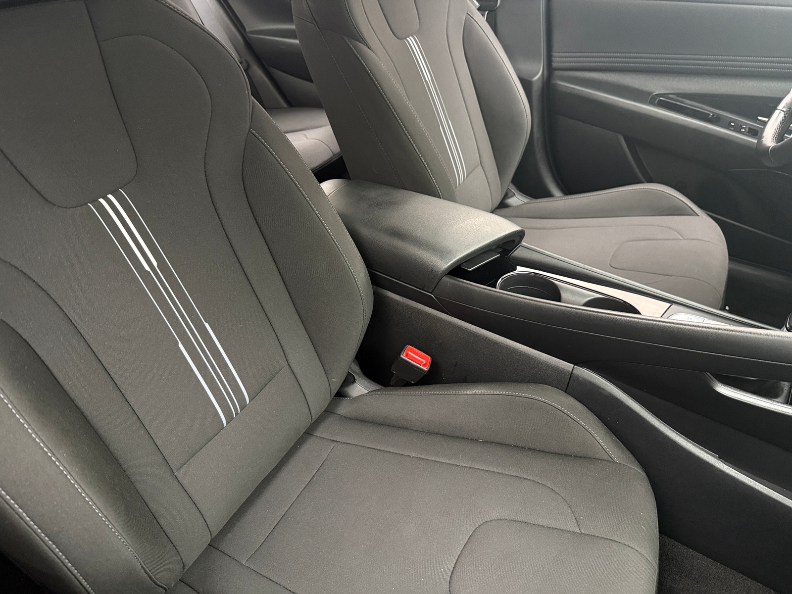 Thumbnail: 2023 Hyundai Elantra - 2