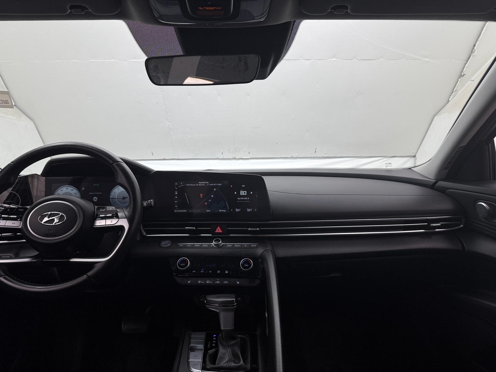 Thumbnail: 2023 Hyundai Elantra - 3