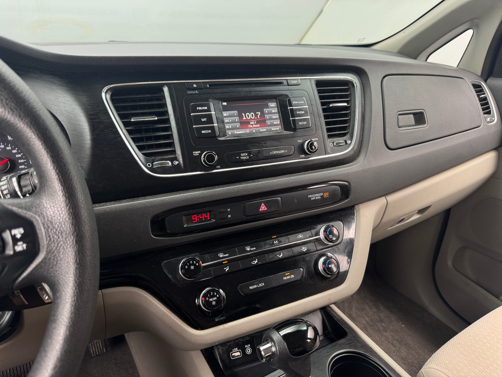 Thumbnail: 2016 Kia Sedona - 4
