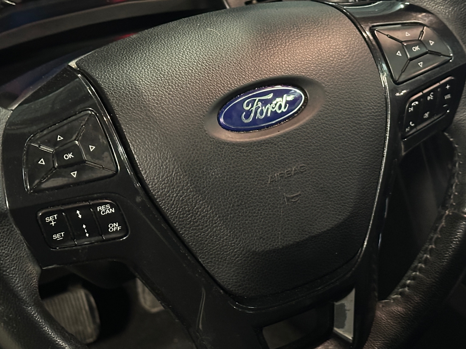 Thumbnail: 2019 Ford Explorer - 5