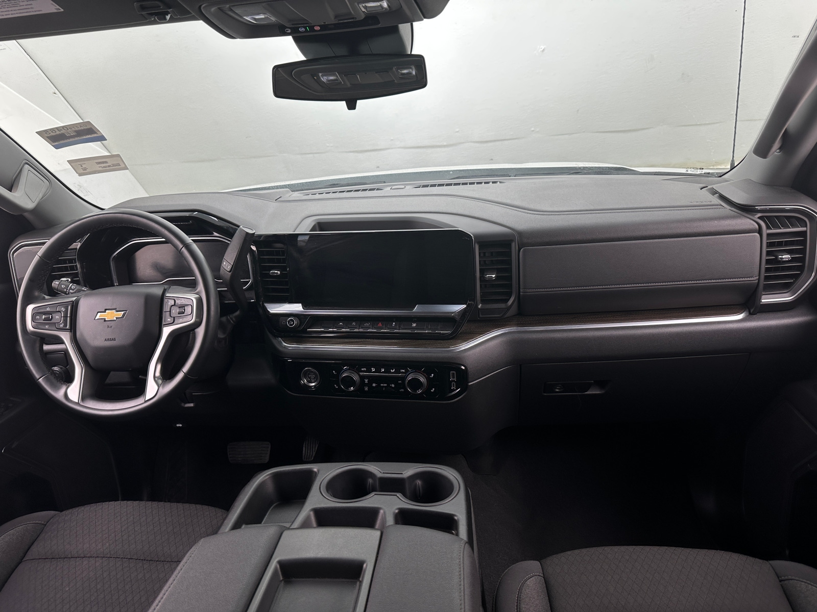 Thumbnail: 2024 Chevrolet Silverado 1500 - 3
