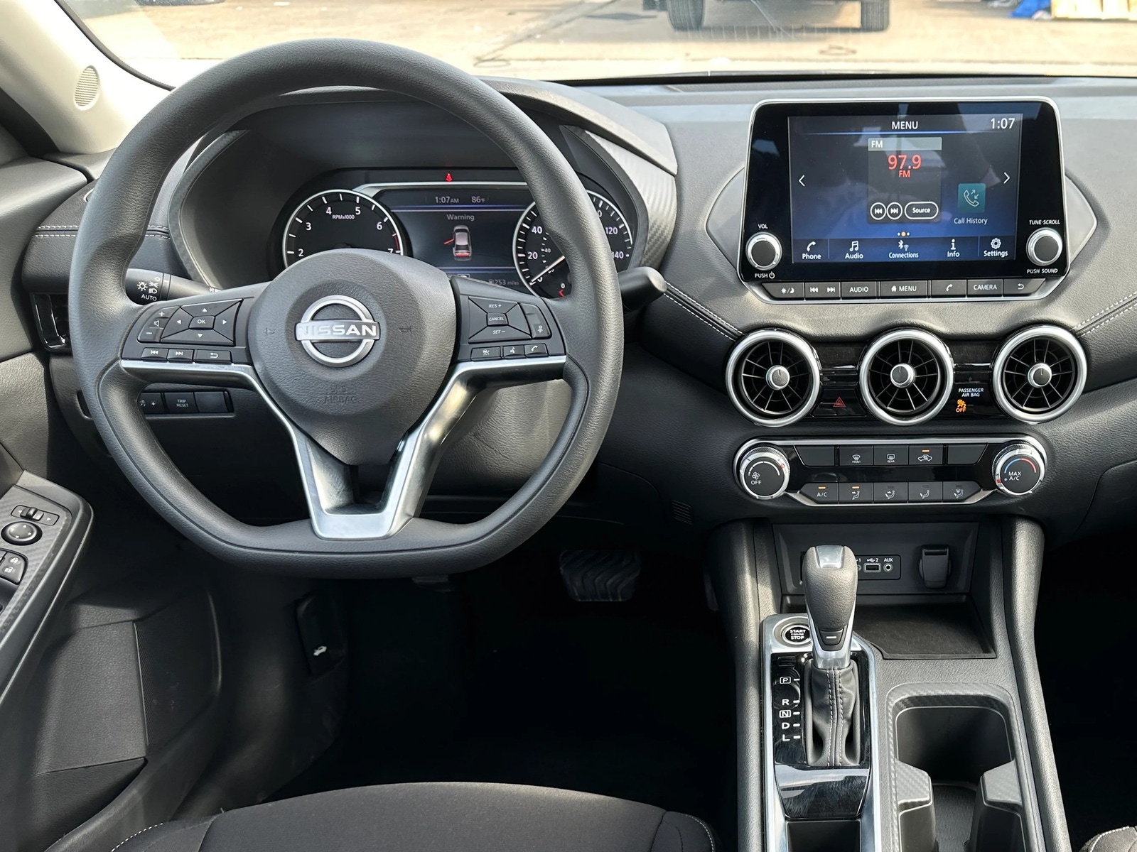 Thumbnail: 2025 Nissan Sentra - 3