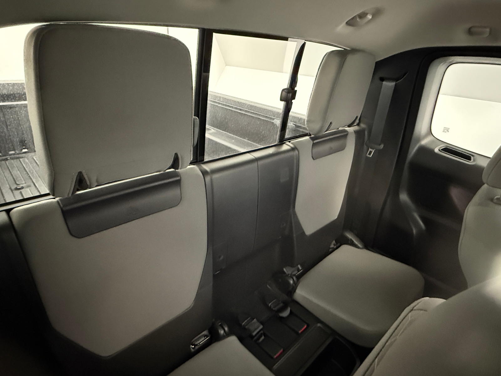 Thumbnail: 2016 Toyota Tacoma - 6